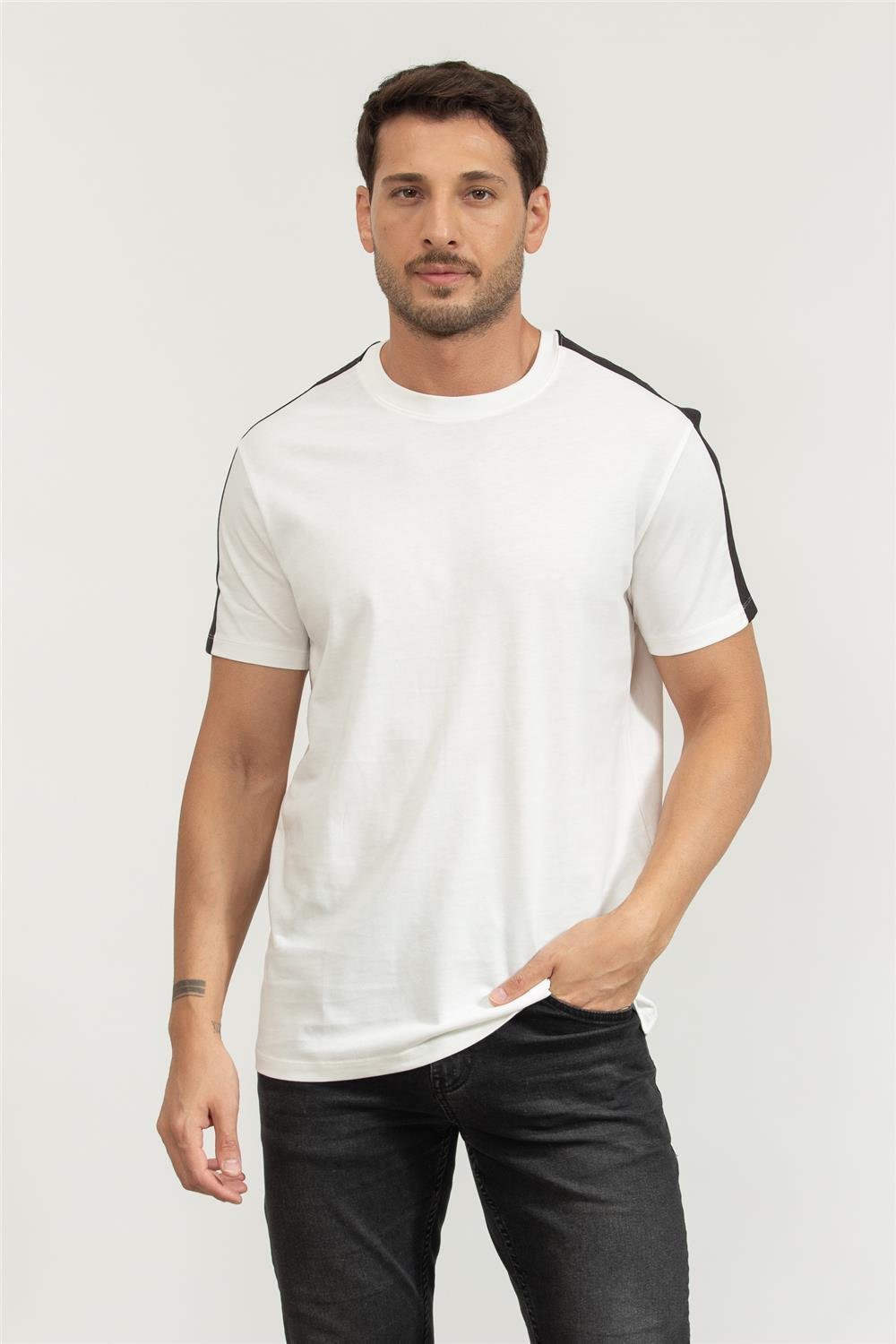 Armani Exchange Erkek Bisiklet Yaka T-Shirt