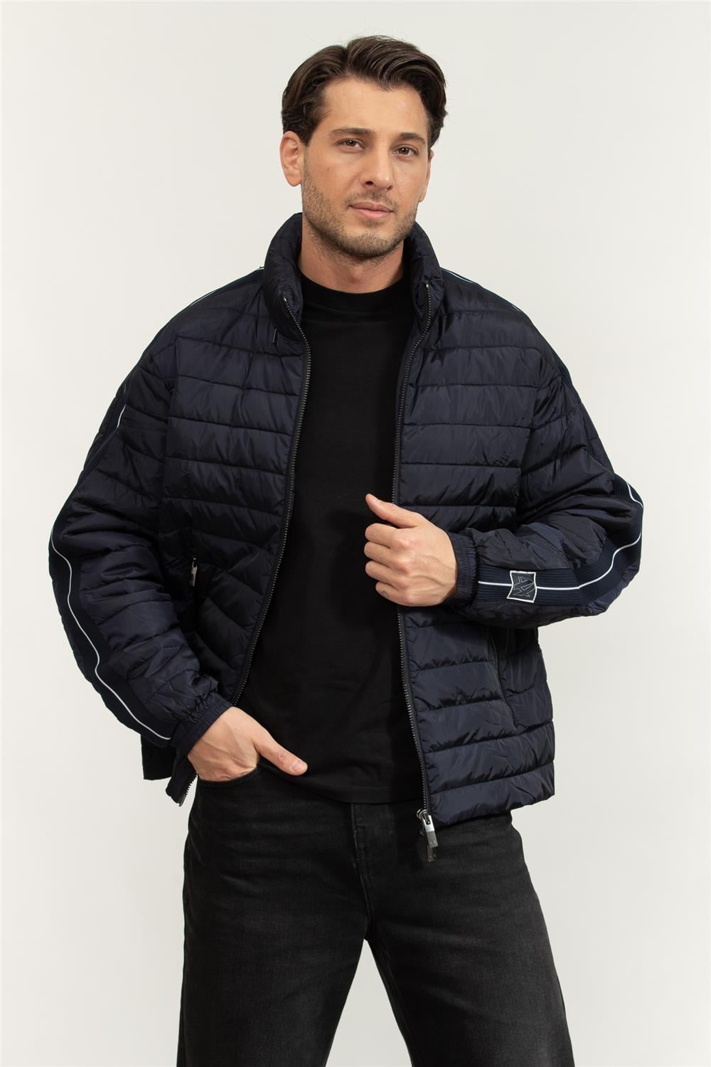 Armani Exchange Erkek Mont
