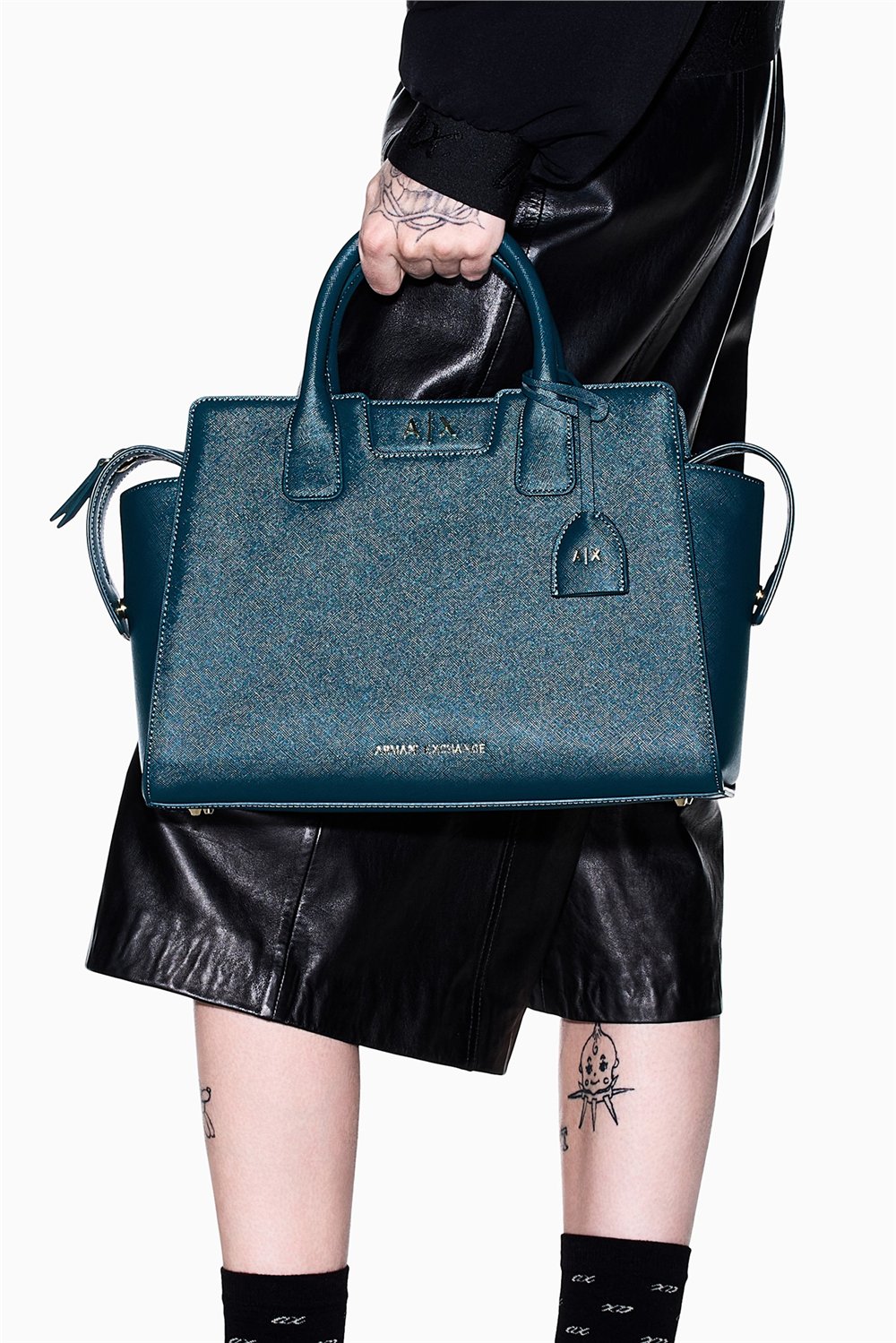 Armani Exchange Kadın Omuz Çantası