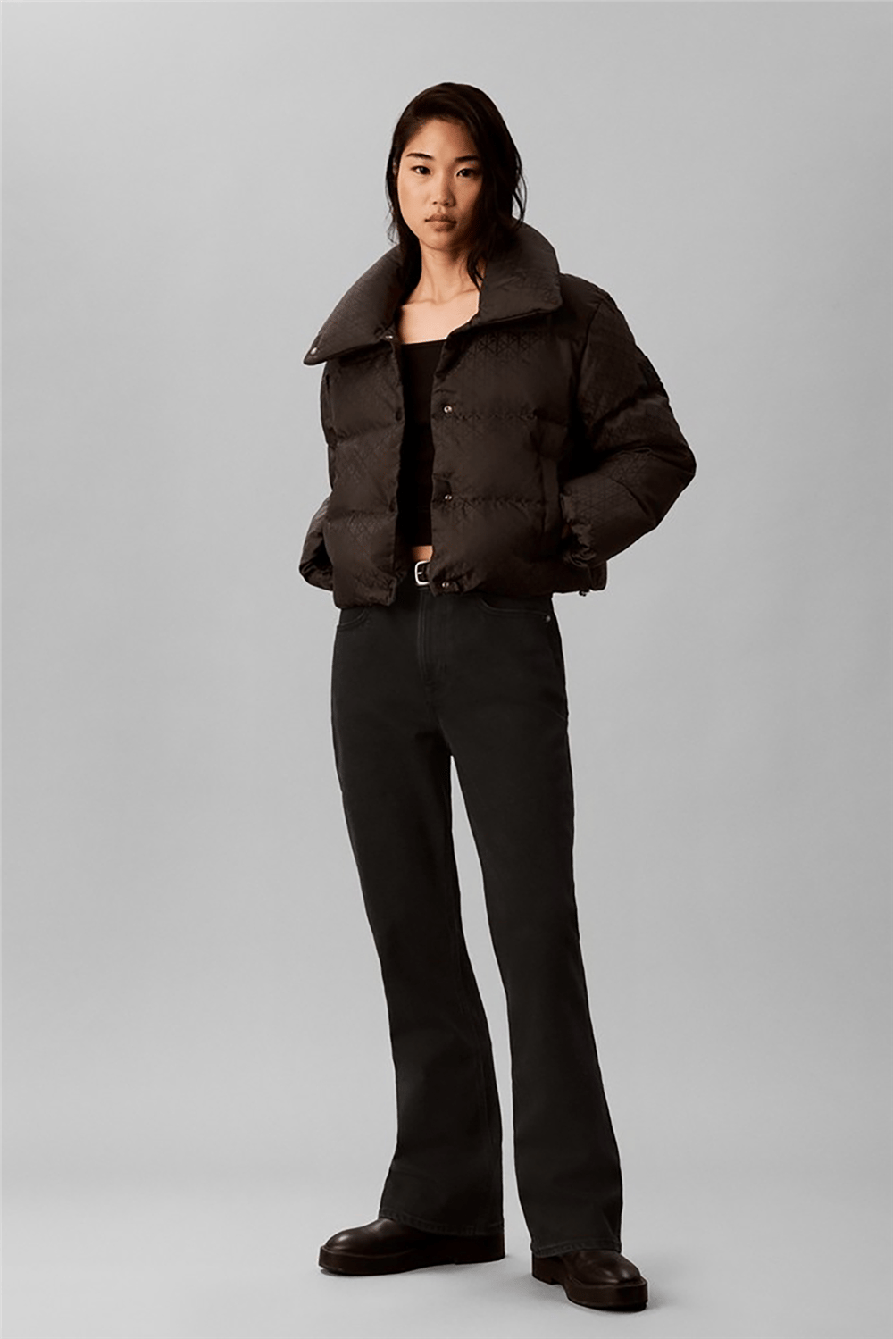Calvin Klein Aop Jacquard Short Down Puffer Kadın Şişme Mont Siyah