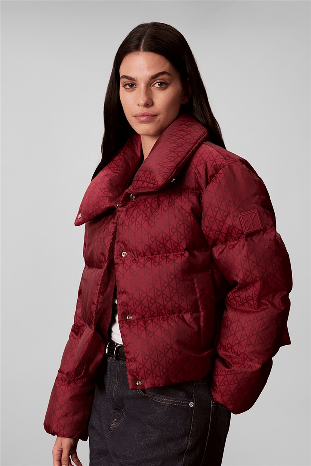 Calvin Klein Aop Jacquard Short Down Puffer Kadın Şişme Mont