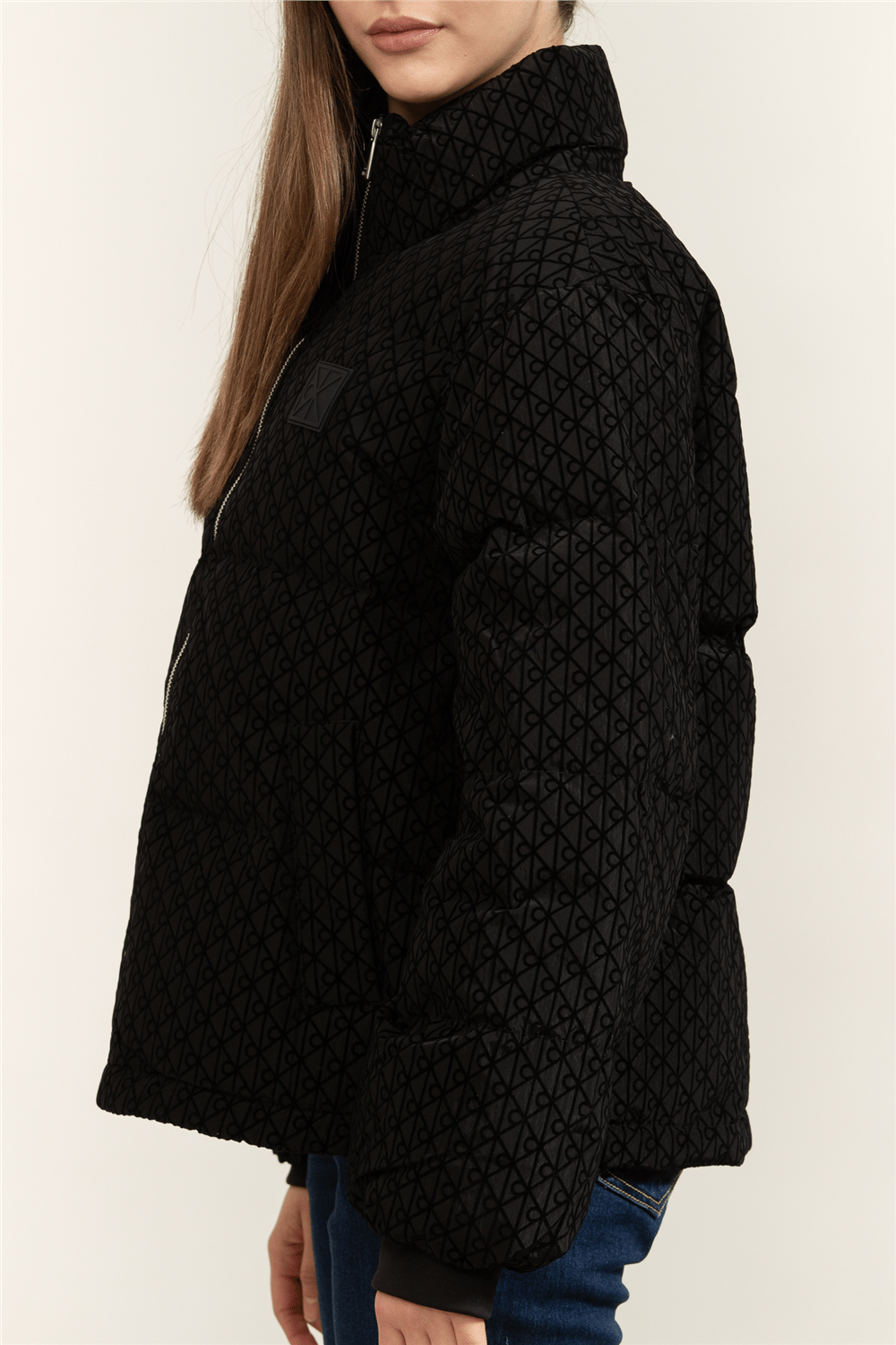 Calvin Klein Aop Mid Weight Down Puffer Jacke Kadın Şişme Mont