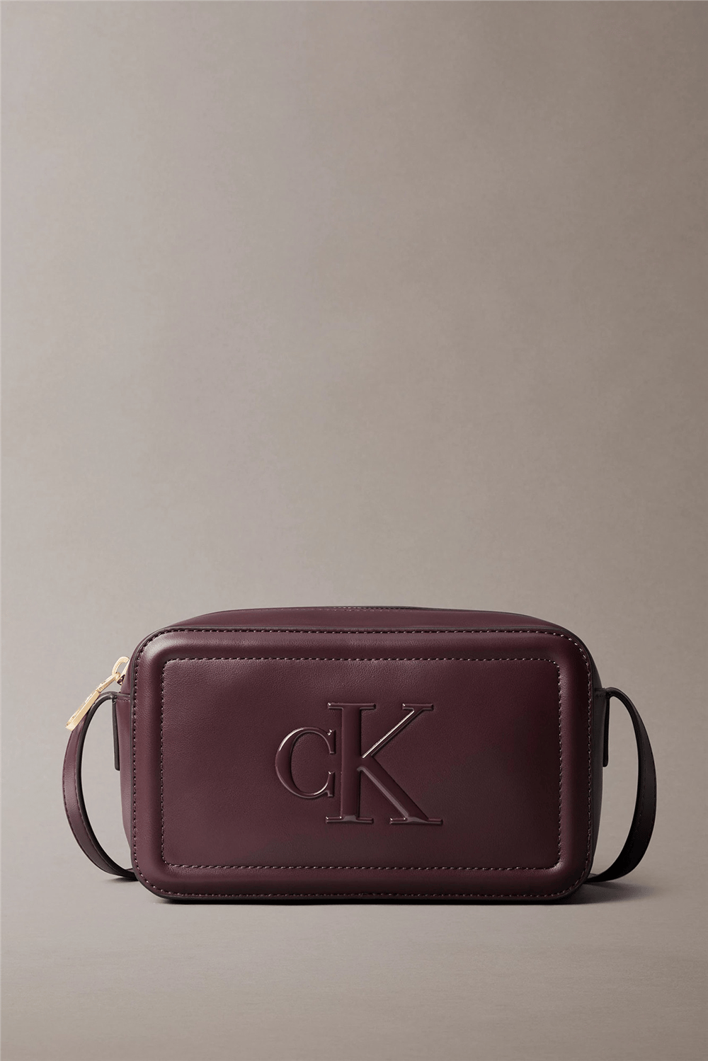 Calvin Klein Bold CK Camera Bag Kadın Mini Omuz Çantası Siyah