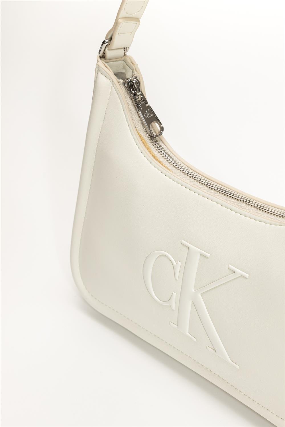 Calvin Klein Bold Ck Kadın Mini Omuz Çantası