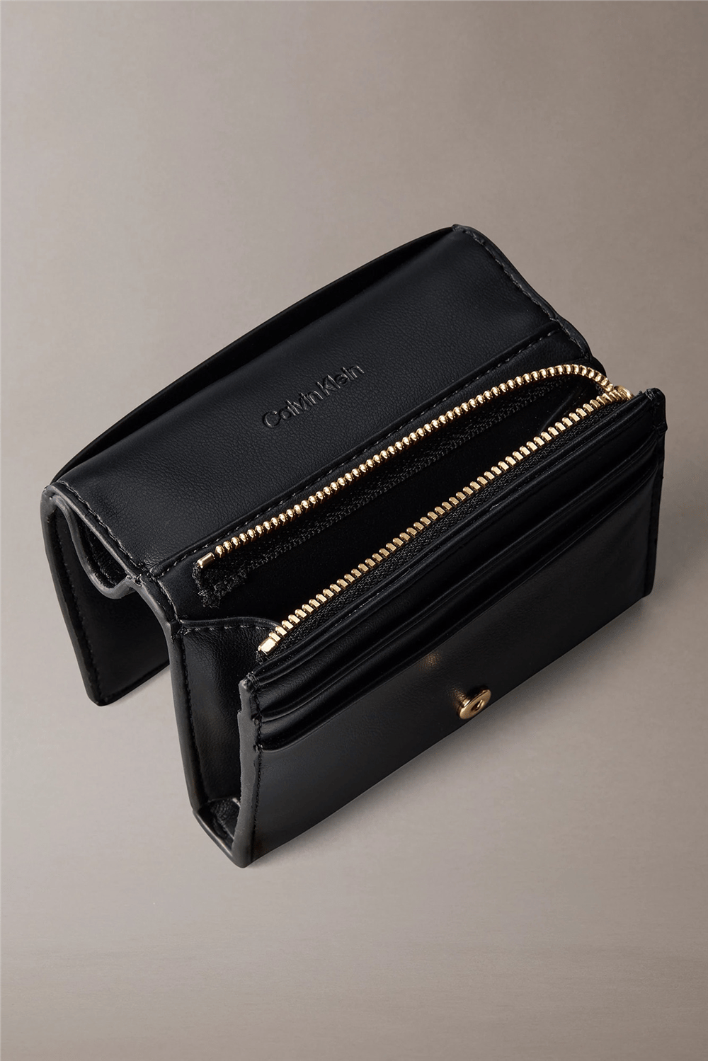Calvin Klein Bold CK Medium Bifold Kadın Cüzdan Siyah
