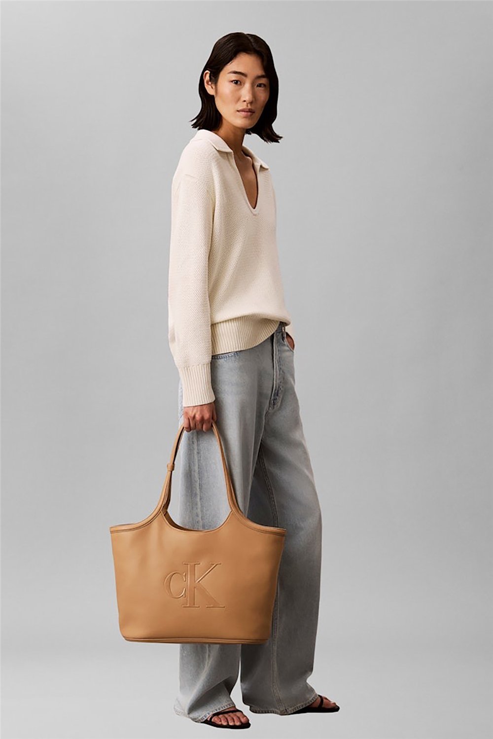 Calvin Klein Bold Ck Shopper Kadın Omuz Çantası