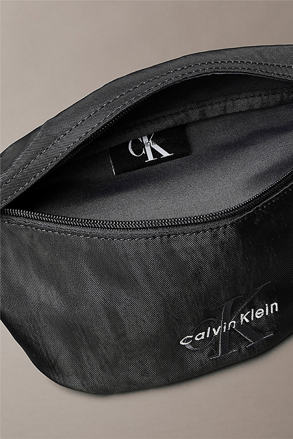 Calvin Klein Bold Waistbag Erkek Bel Çantası Siyah
