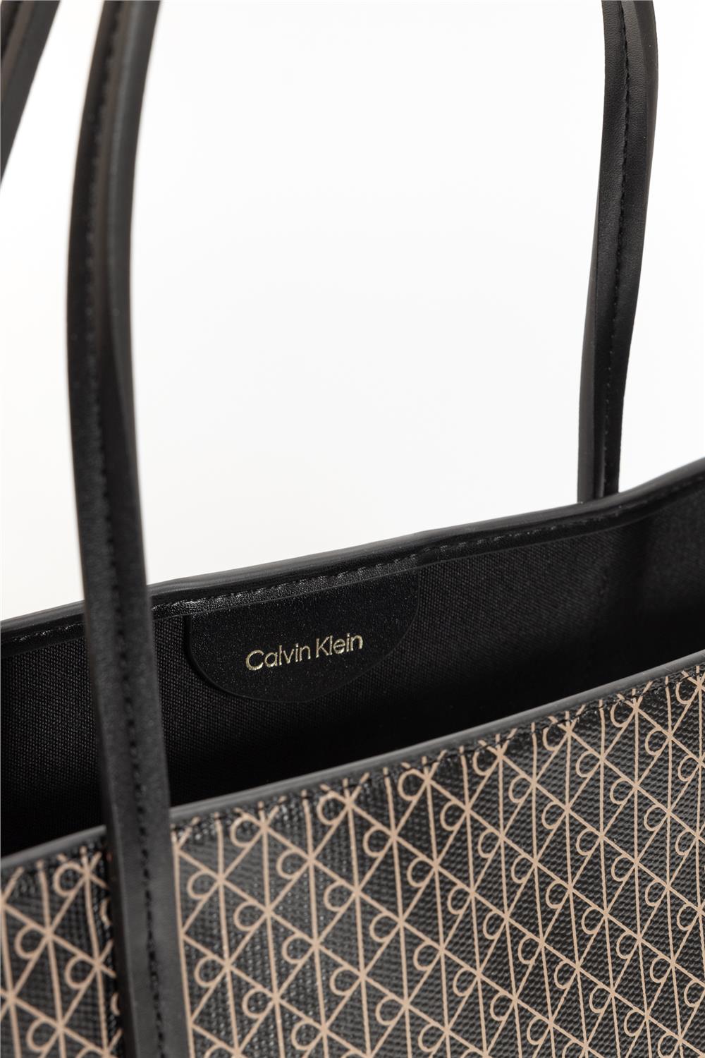 Calvin Klein Emblem Aop Kadın Mini Omuz Çantası