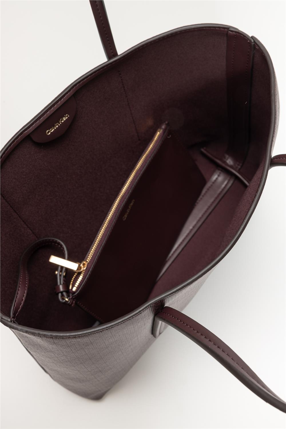 Calvin Klein Emblem Aop Kadın Mini Omuz Çantası