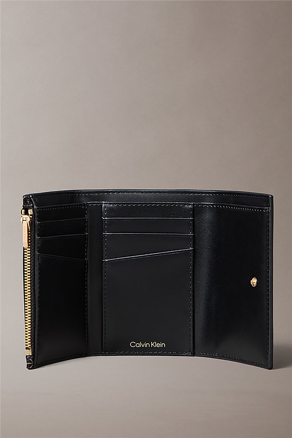 Calvin Klein Emblem Aop Trifold W/ Zip Pocket Kadın Kartlık