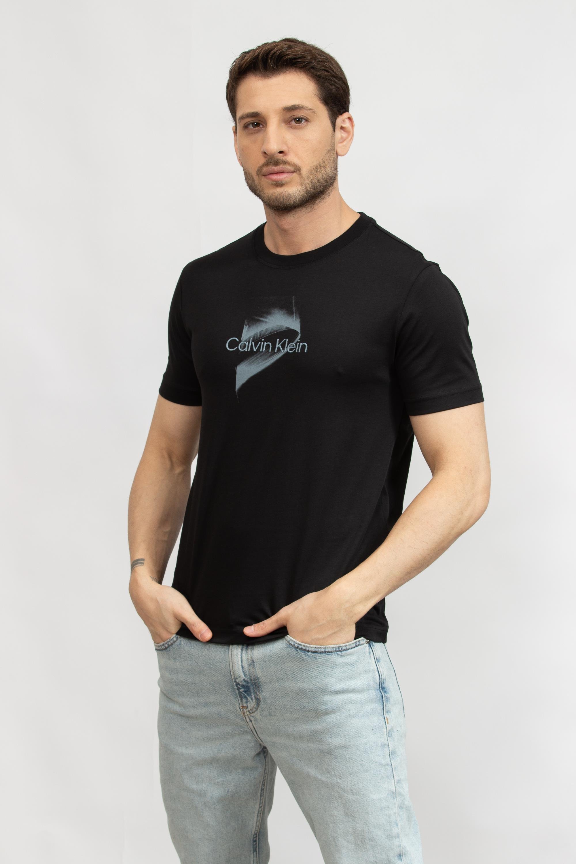 calvin-klein-erkek-bisiklet-yaka-t-shi--aaff9.jpg