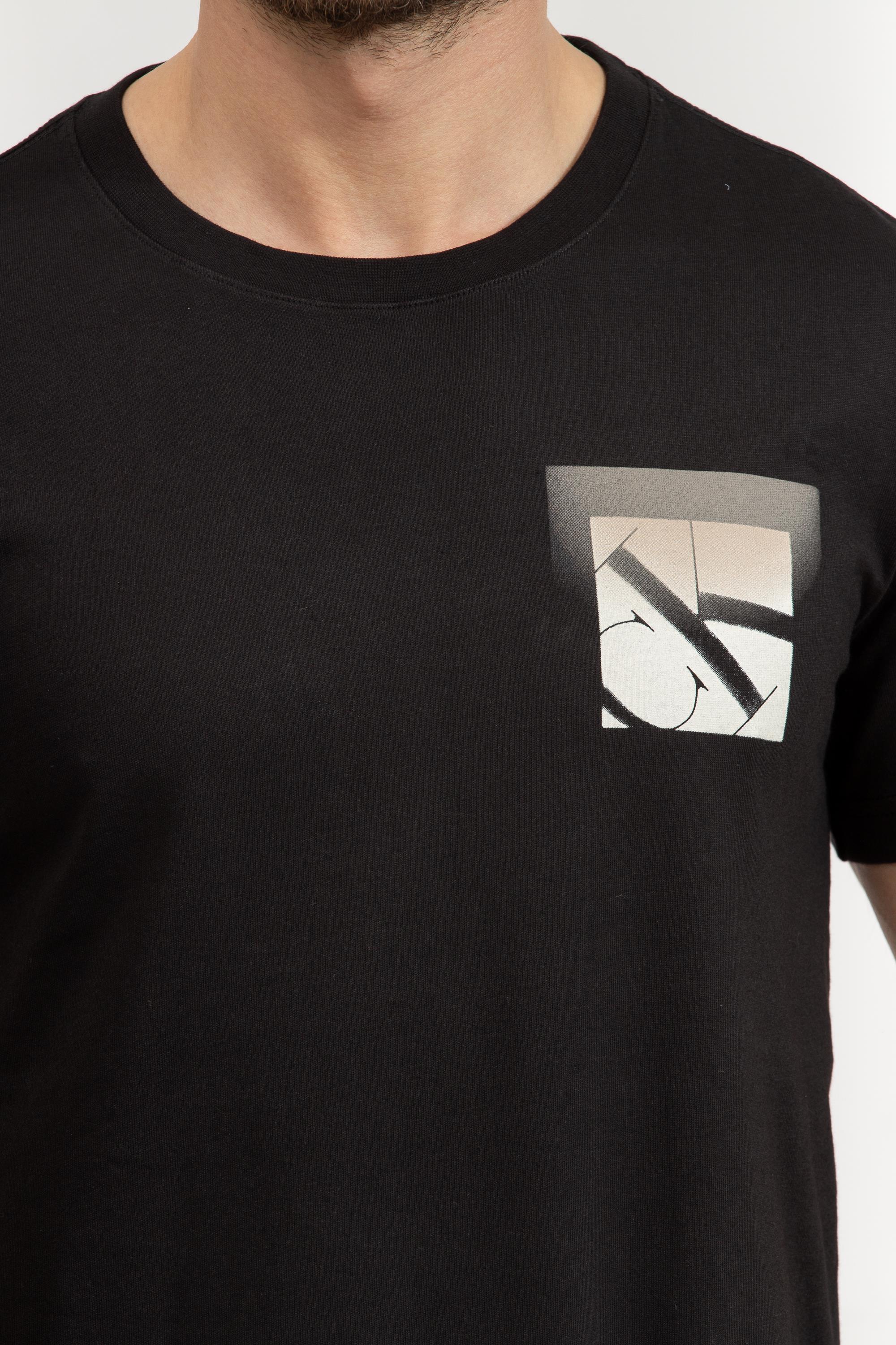 calvin-klein-erkek-bisiklet-yaka-t-shi-1c1378.jpg
