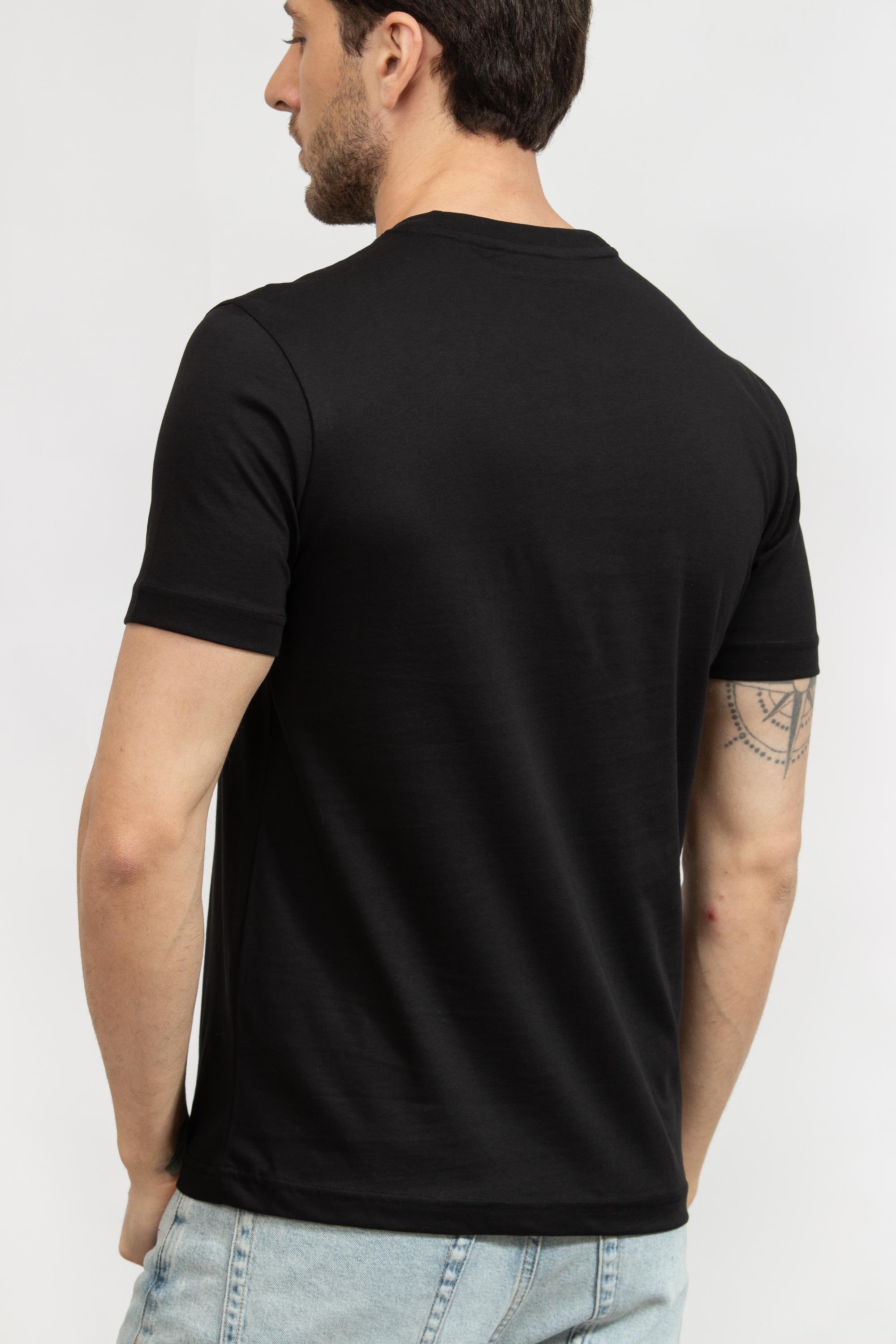calvin-klein-erkek-bisiklet-yaka-t-shi-83-68f.jpg