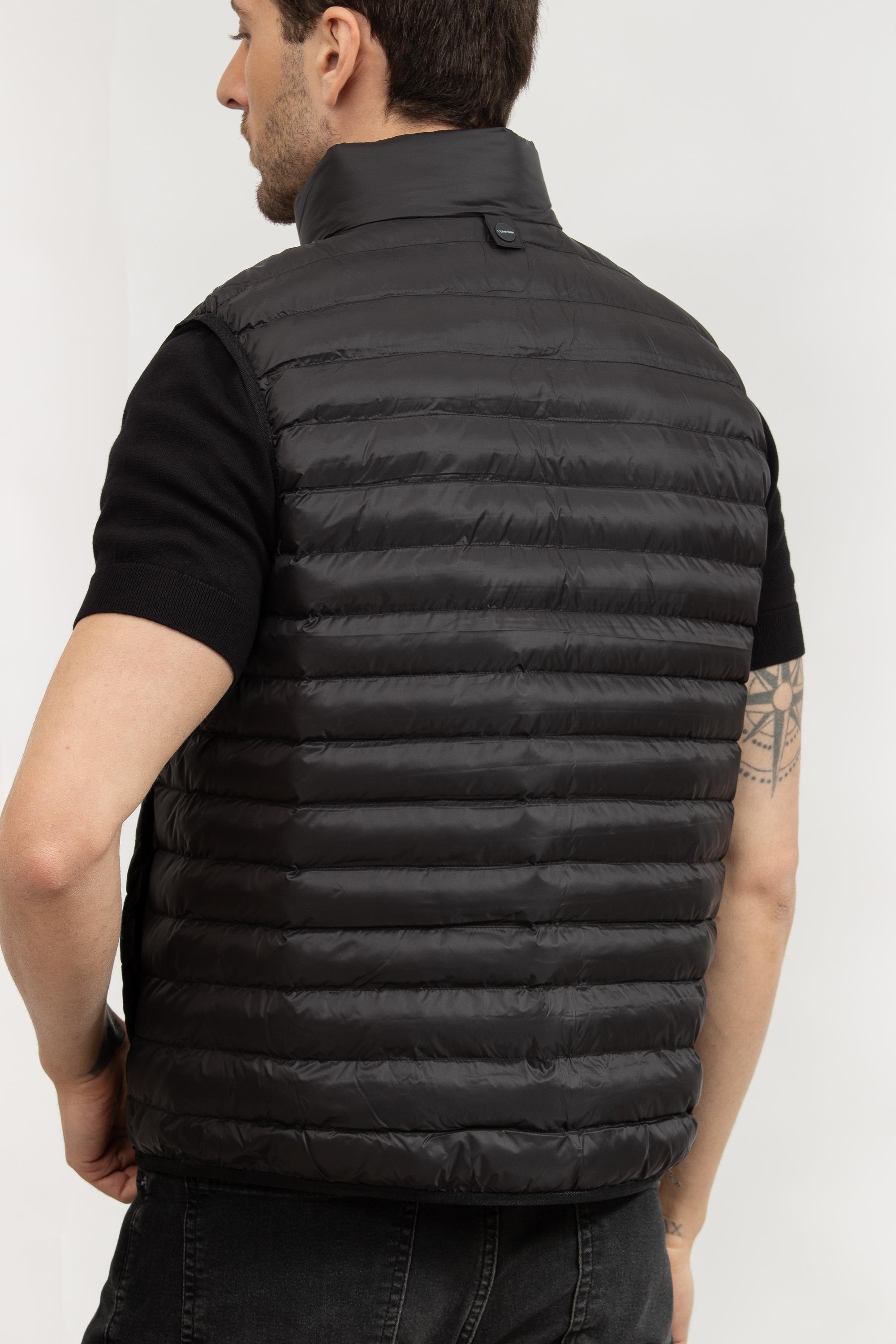 calvin-klein-erkek-yelek-9e-0ca.jpg
