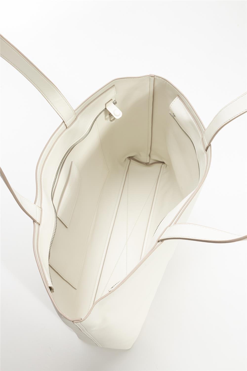 Calvin Klein Kadın Omuz Çantası