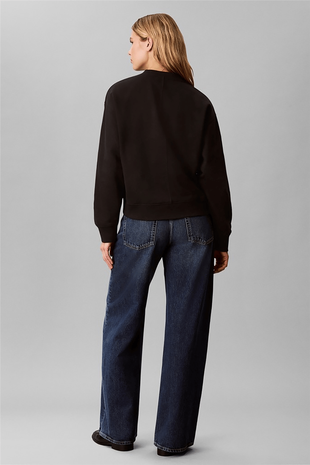 Calvin Klein Ls Premium Fleece Script Vneck P Kadın V Yaka Sweatshirt Siyah