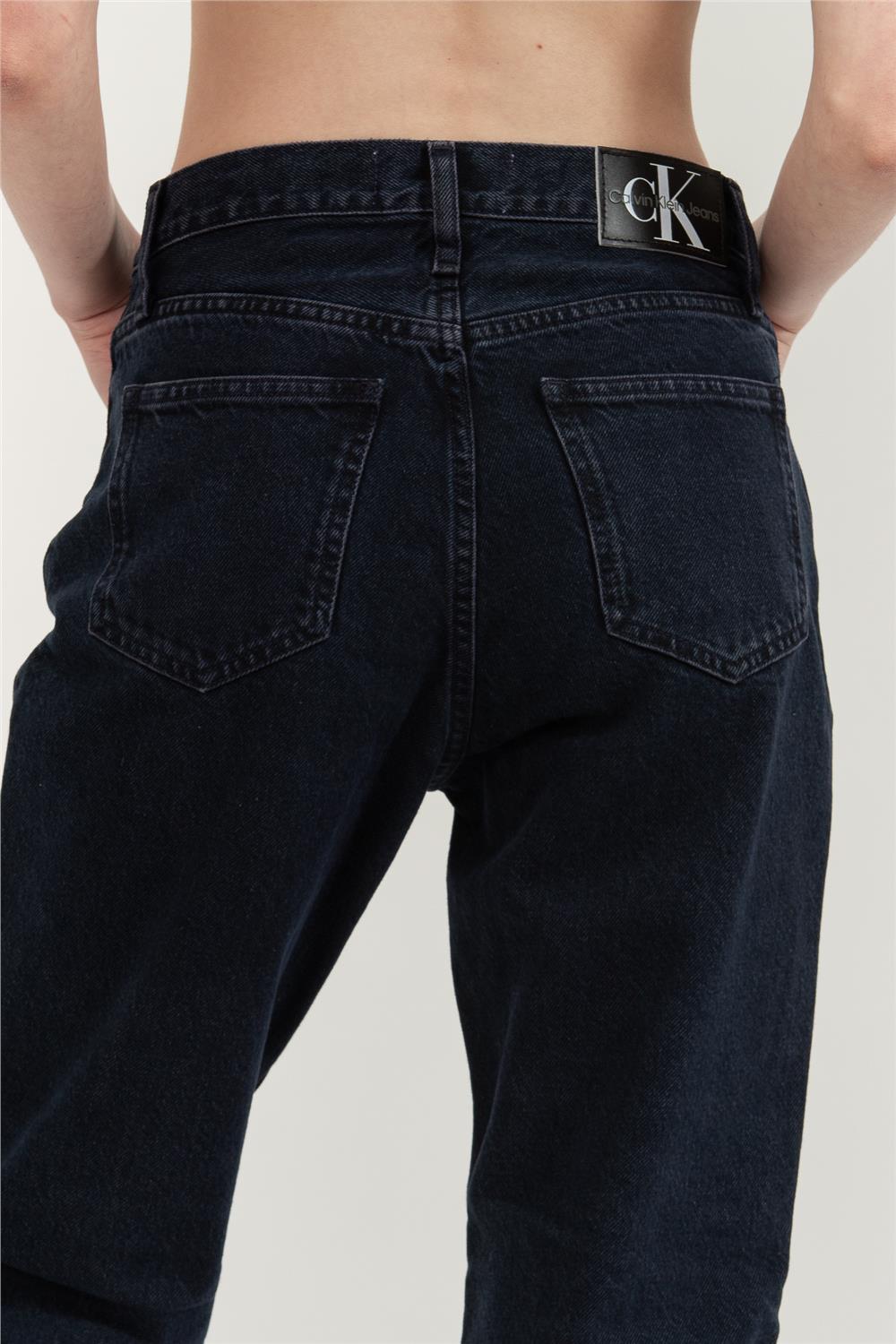 Calvin Klein Mom Kadın Jean Pantolon