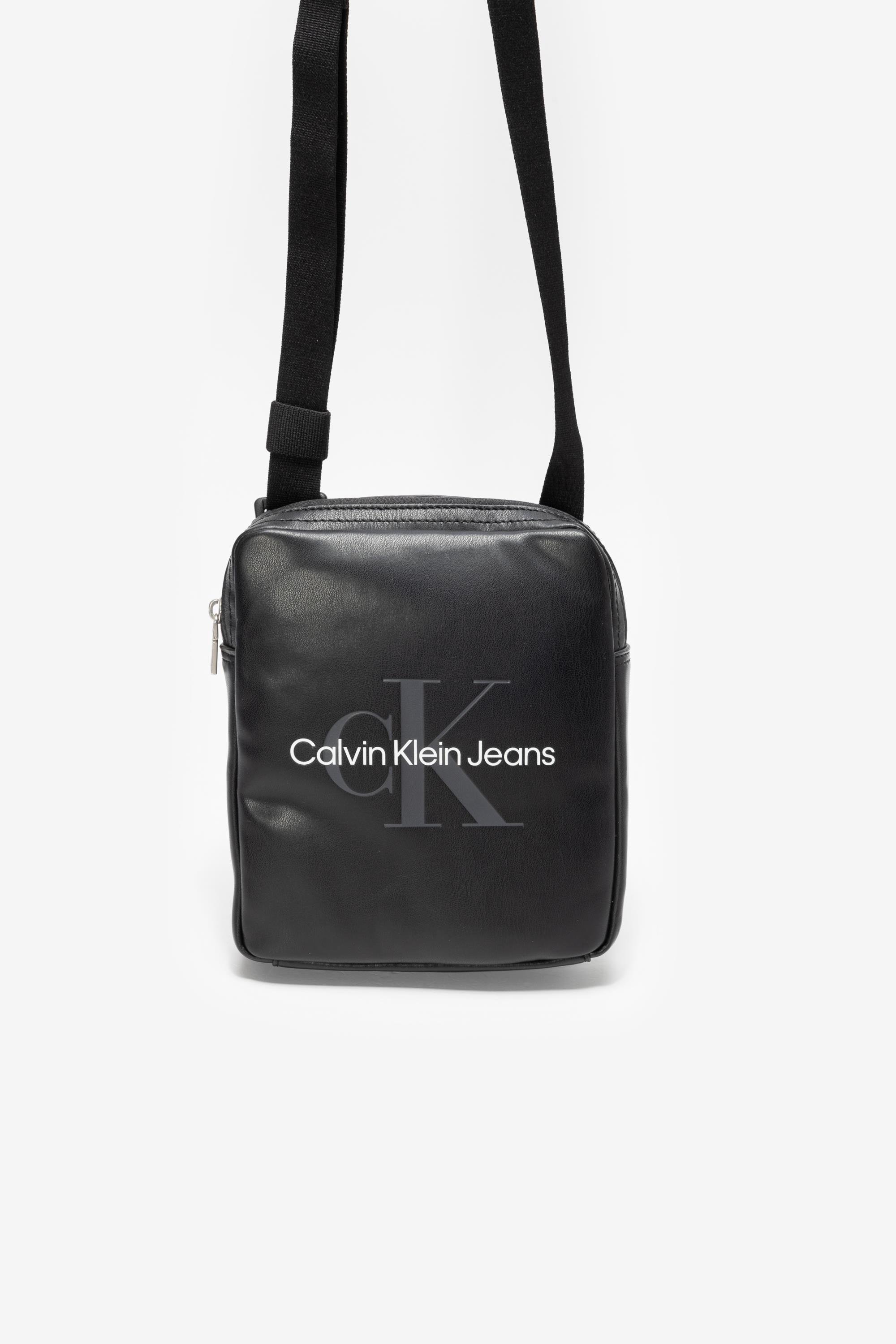 Calvin Klein Monogram Soft 18 Erkek Reporter Çanta