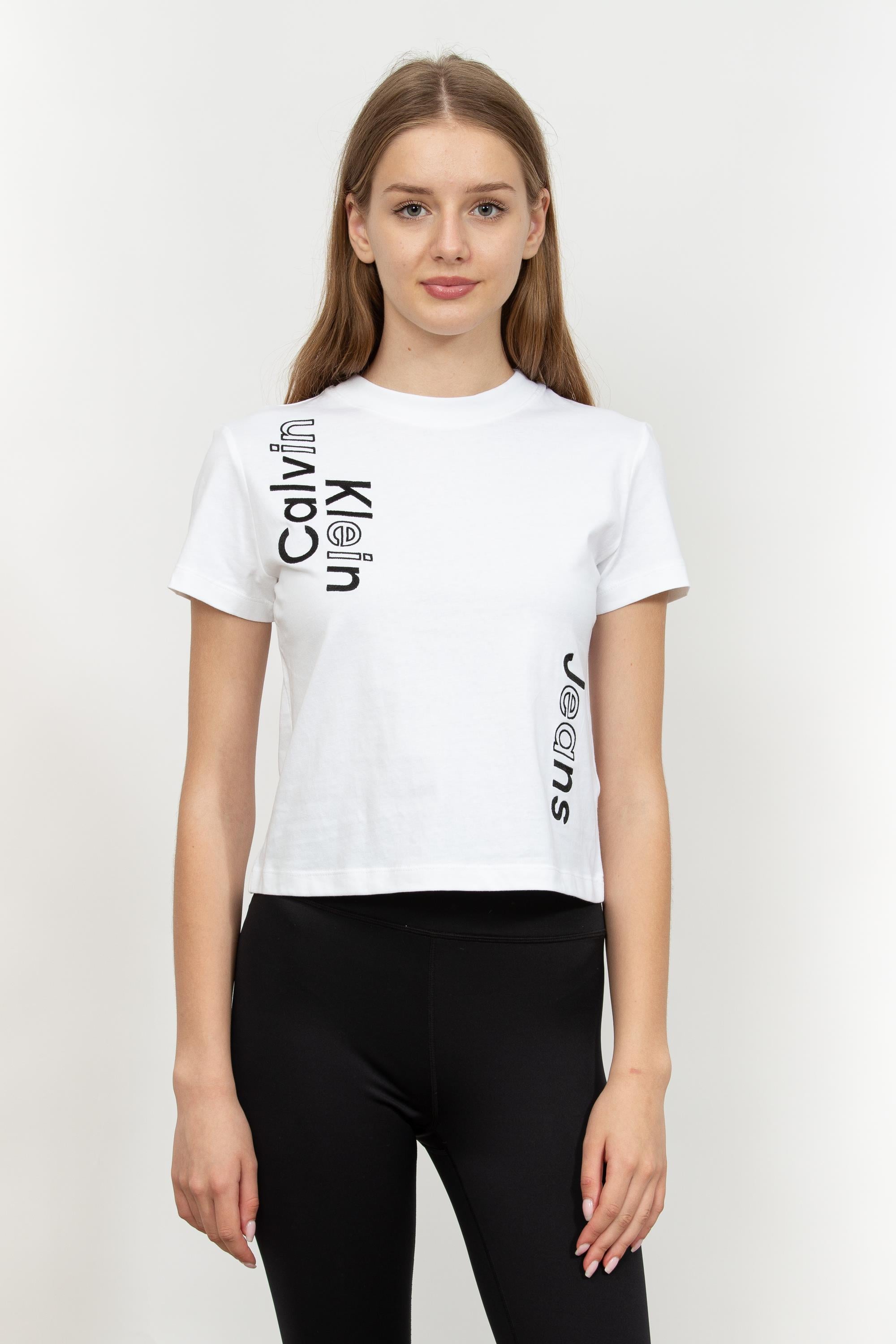 Calvin Klein Multi Placement Logo Baby Kadın Bisiklet Yaka T-Shirt