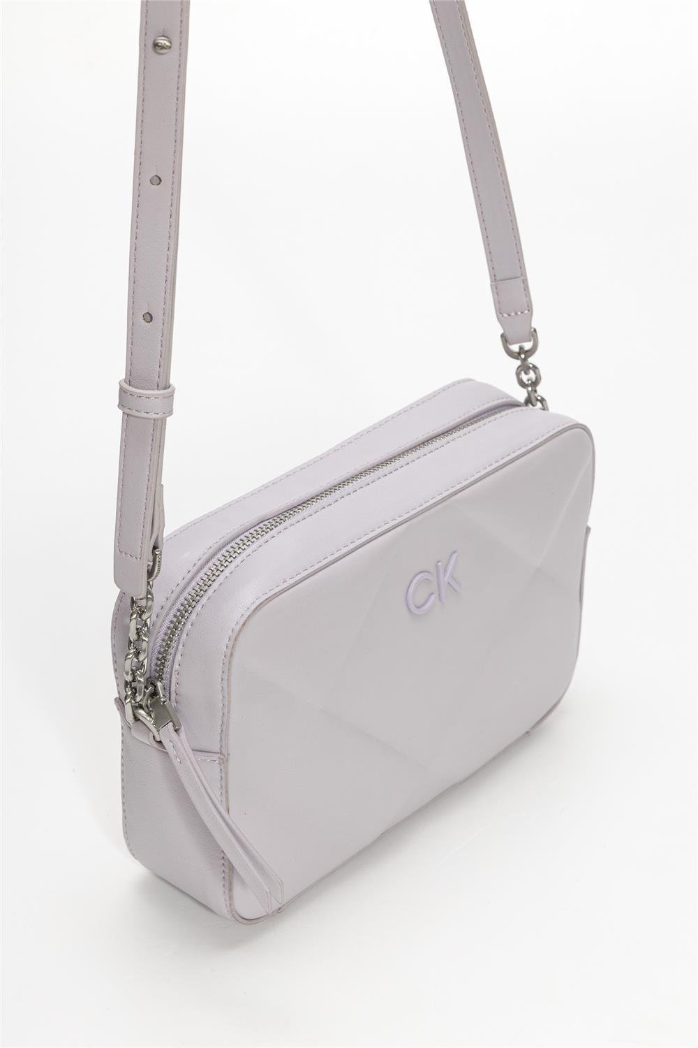 Calvin Klein Re-Lock Quilt Camera Kadın Mini Omuz Çantası