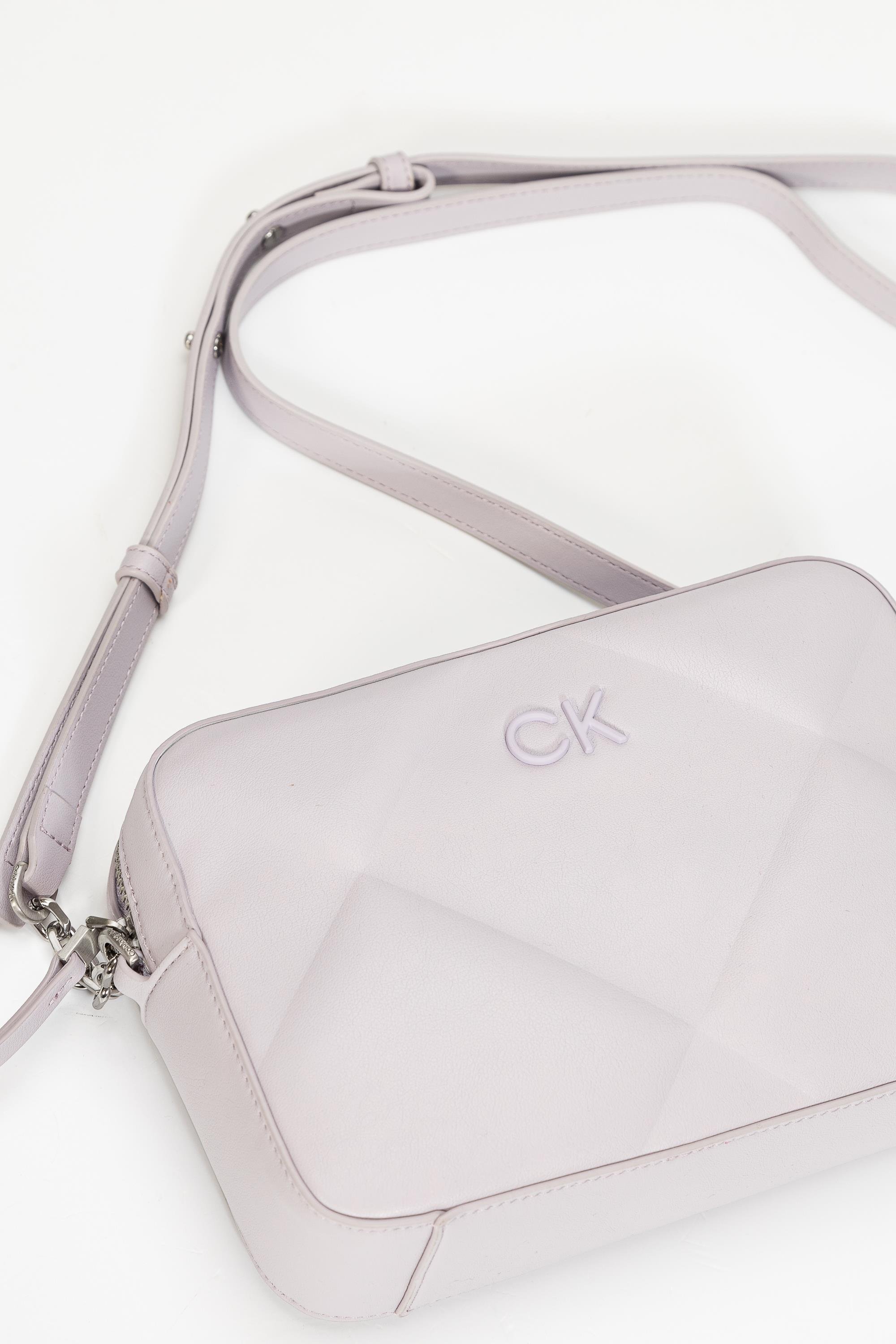 Calvin Klein Re-Lock Quilt Camera Kadın Mini Omuz Çantası
