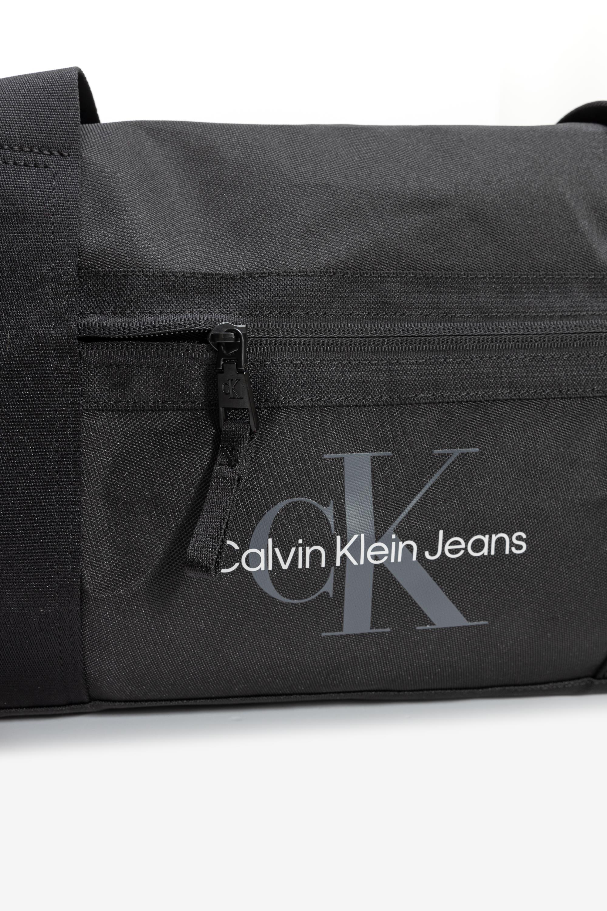 Calvin Klein Sport Essentials Erkek Spor Çantası