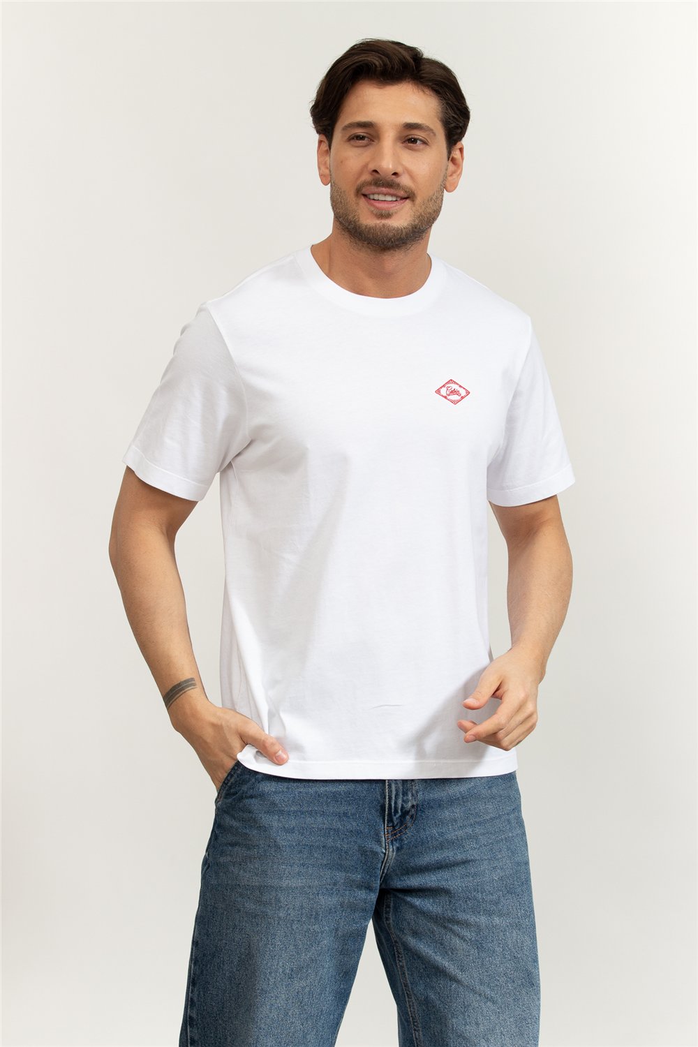 Calvin Klein SS 20S Calvin Matchbox Graphic T Erkek Bisiklet Yaka T-Shirt