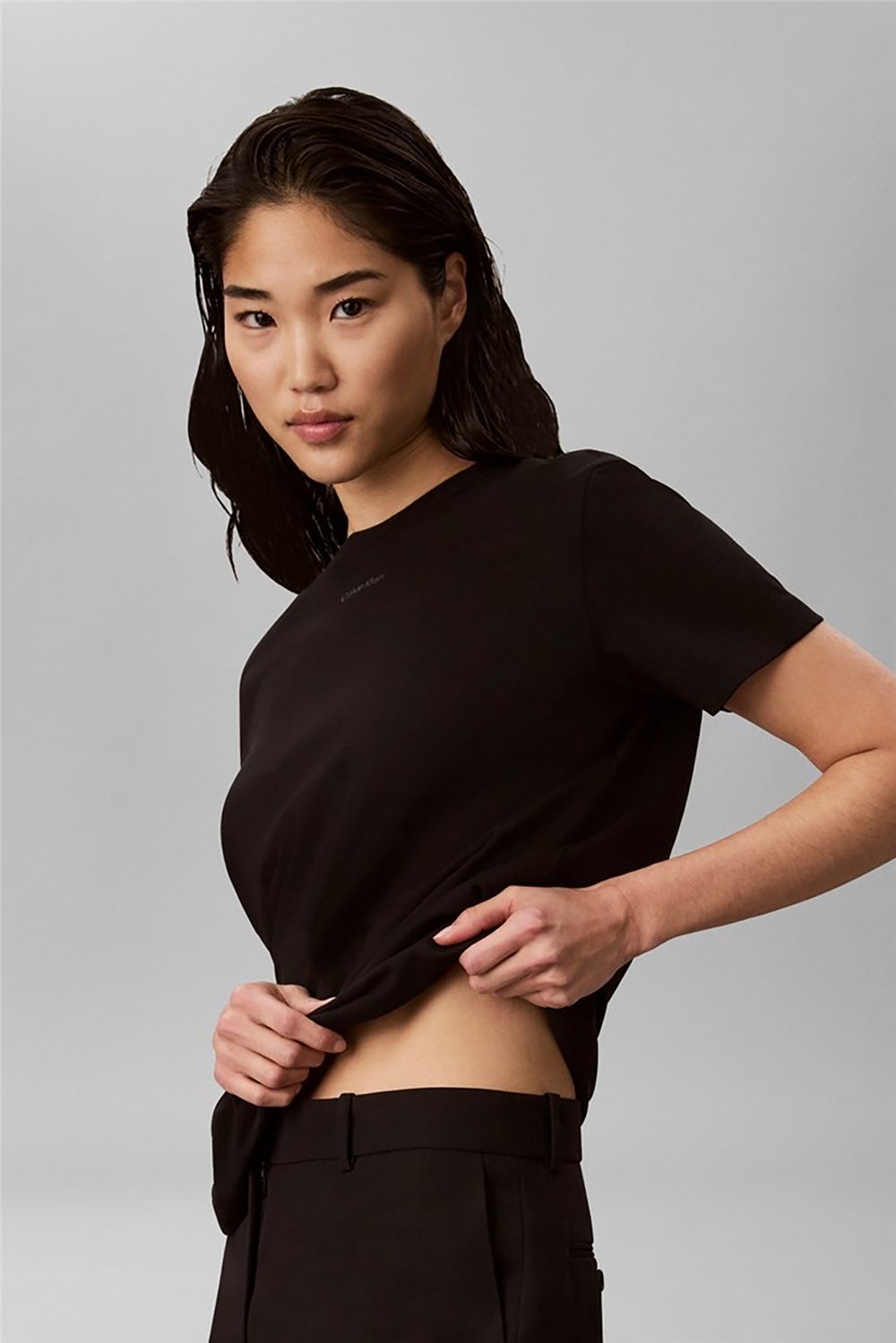 Calvin Klein Ss 20S Classic Seasonal Logo Tee Kadın Bisiklet Yaka T-Shirt Siyah