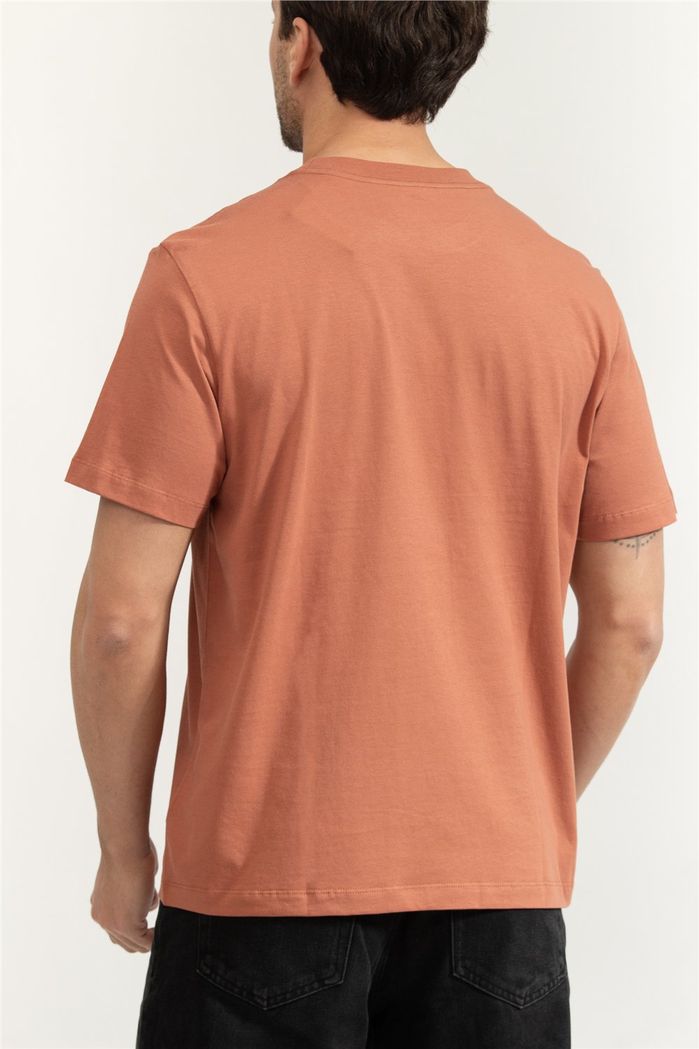 Calvin Klein SS 20S LN Calvin College Graphic Erkek Bisiklet Yaka T-Shirt