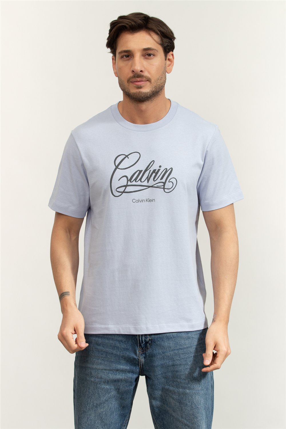 Calvin Klein SS 20S LN Calvin Script Graphic Erkek Bisiklet Yaka T-Shirt