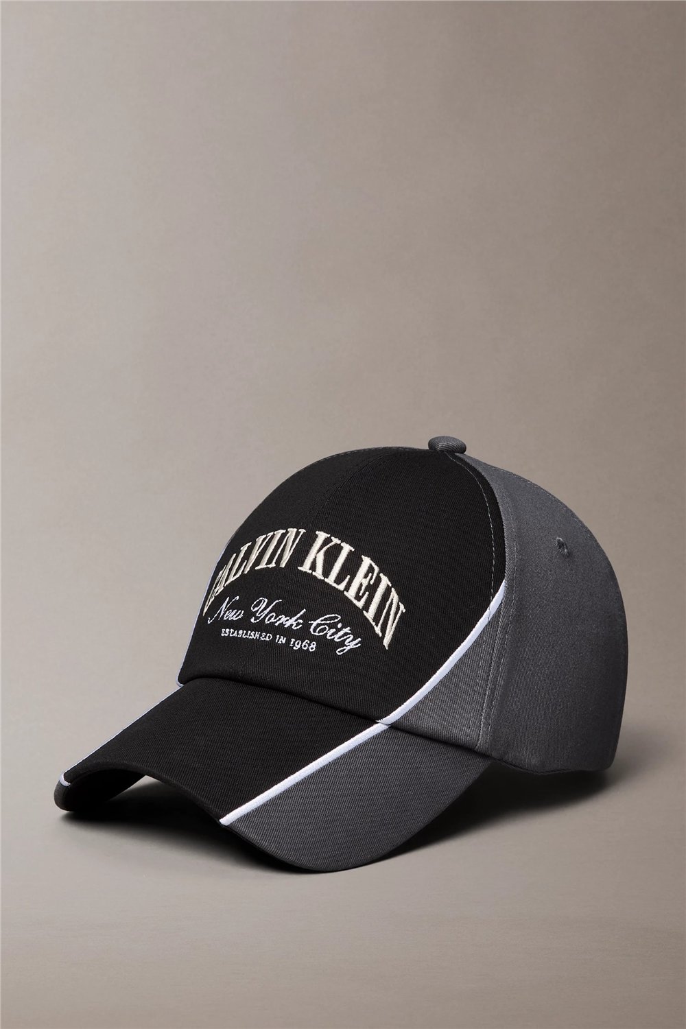 Calvin Klein Two Tone Seasonal Gr Erkek Baseball Şapka Siyah