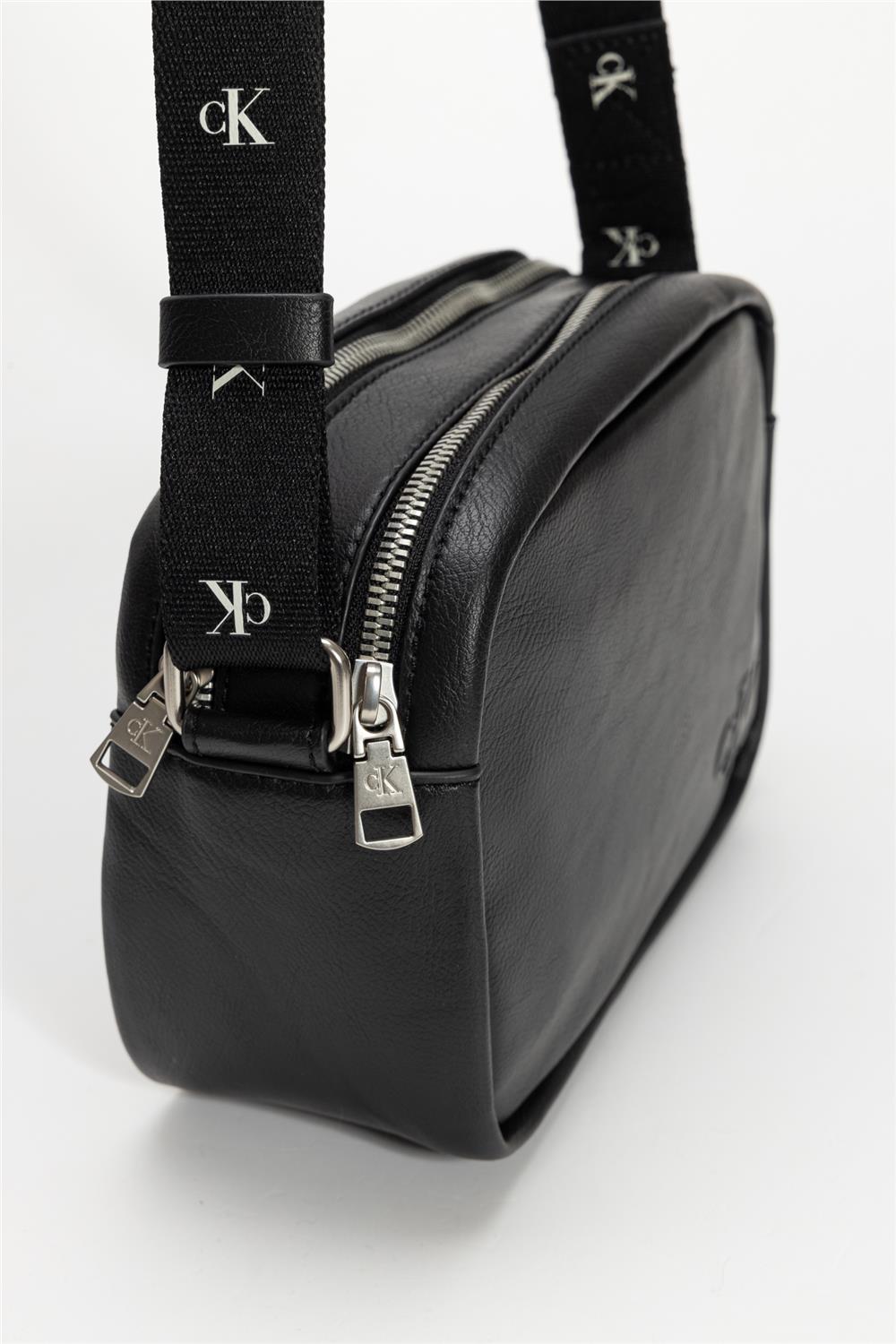 Calvin Klein Ultralight Dblzipcamera 21 Pu Kadın Mini Omuz Çantası