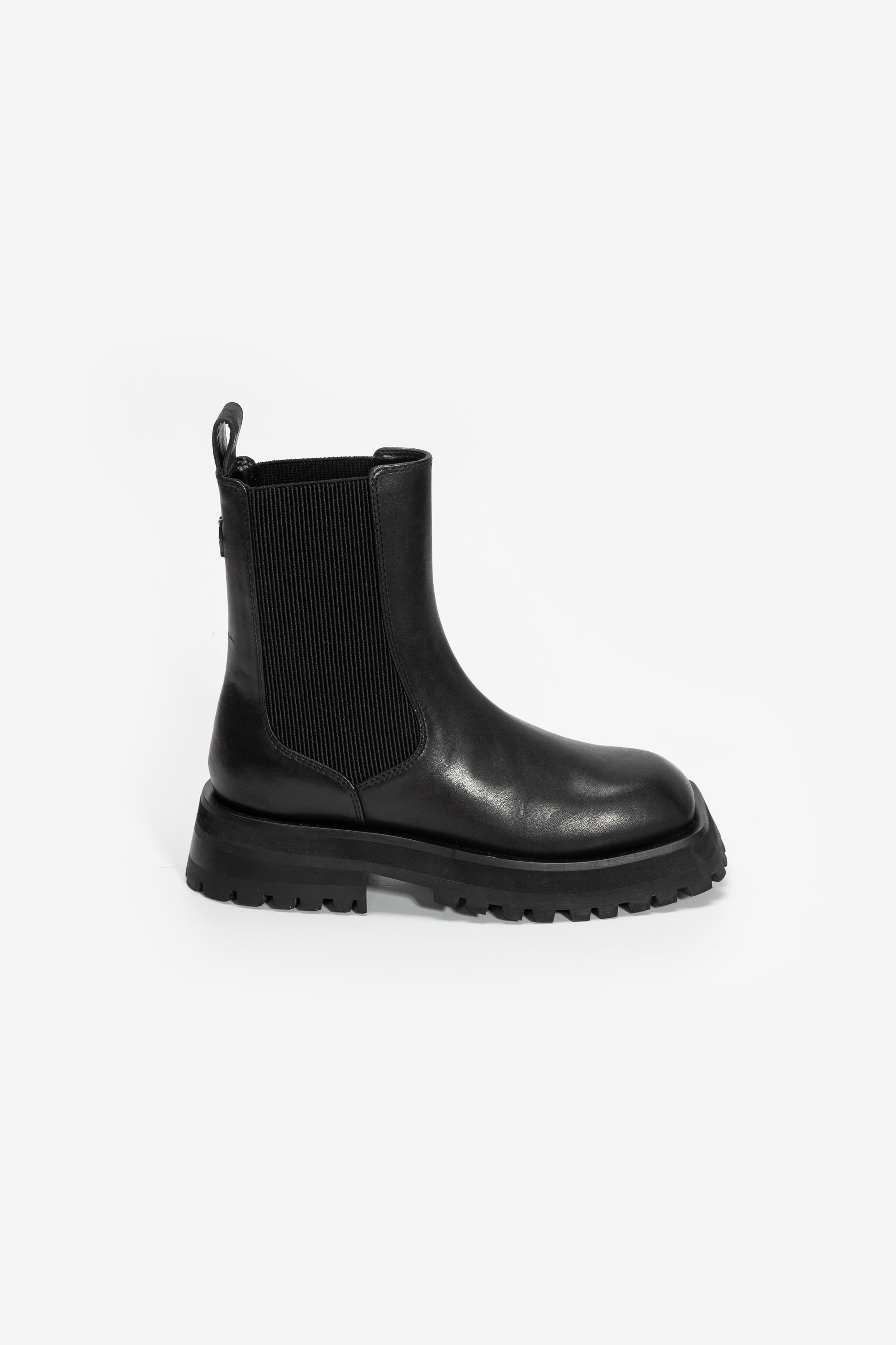 dkny-kadin-bot-a97-8e.jpg