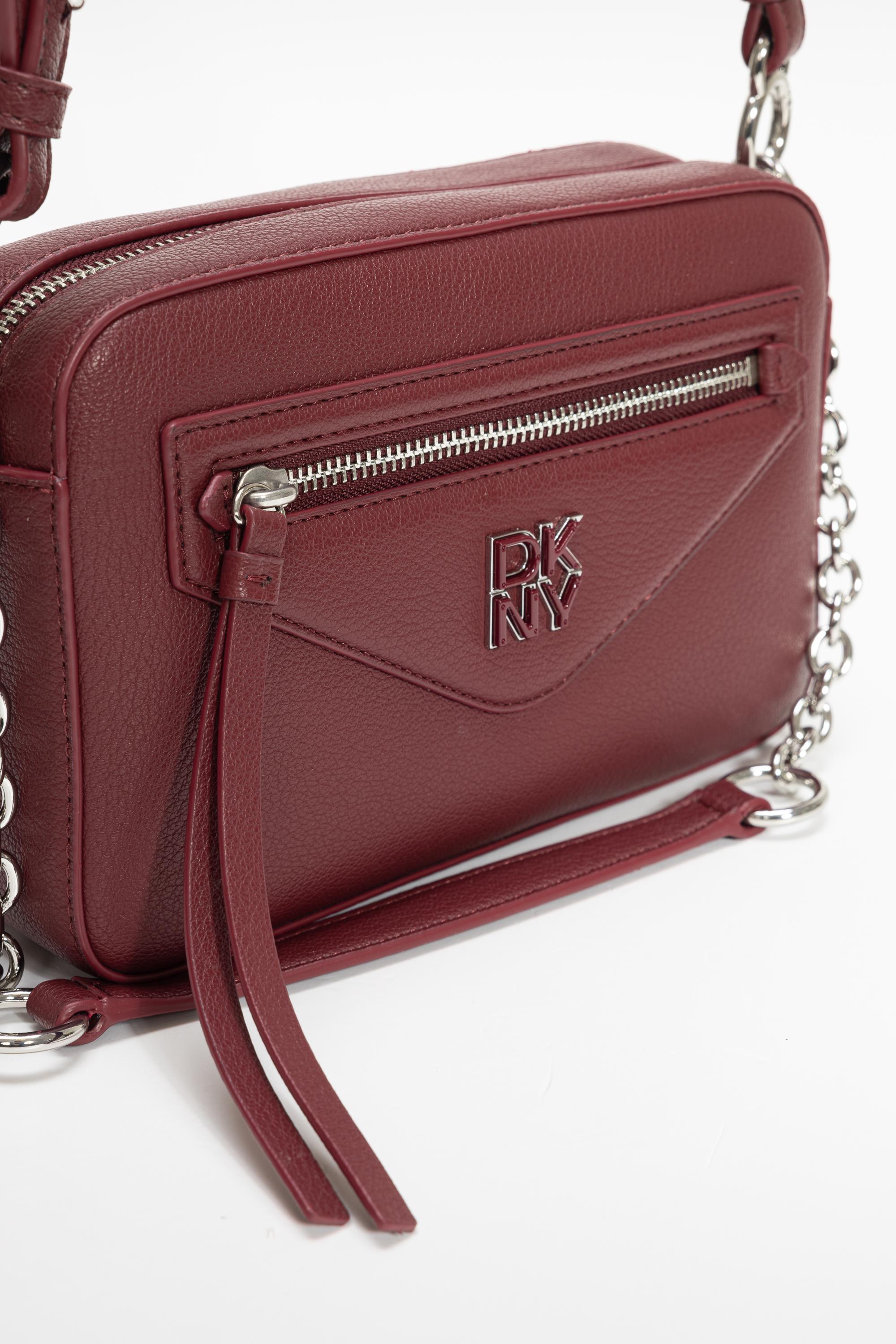 dkny-kadin-omuz-cantasi-e1aee7.jpg
