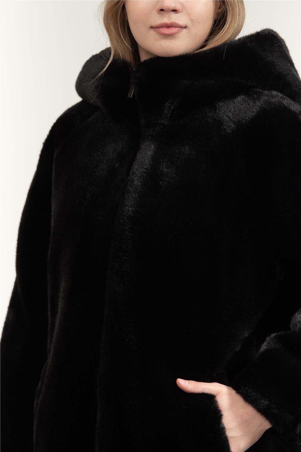 Emporio Armani Kadın Kaban