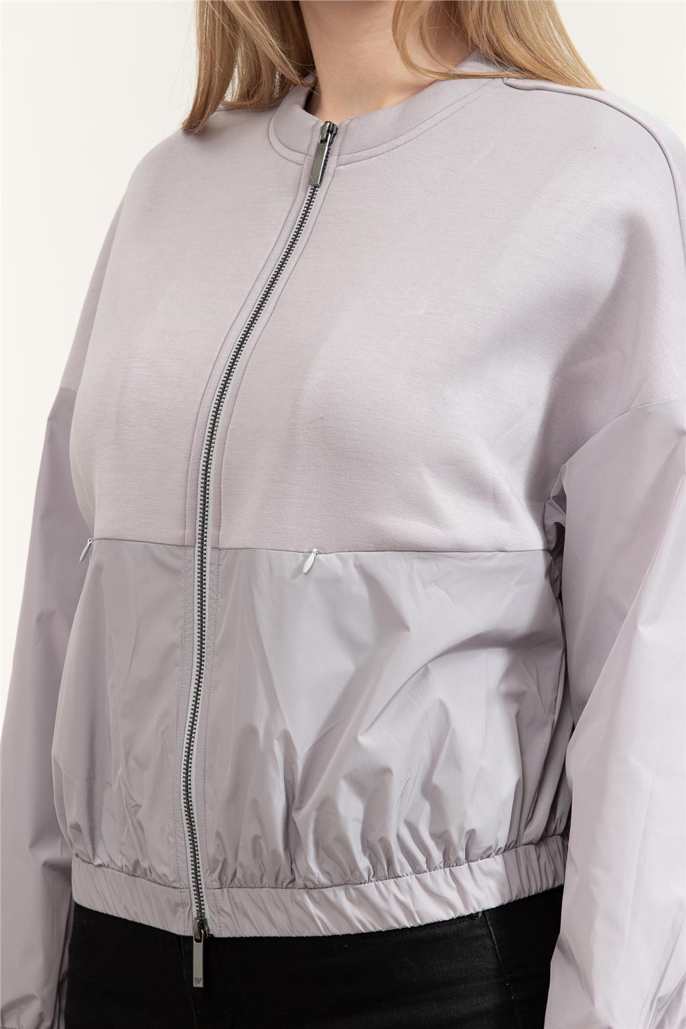 Emporio Armani Kadın Mont