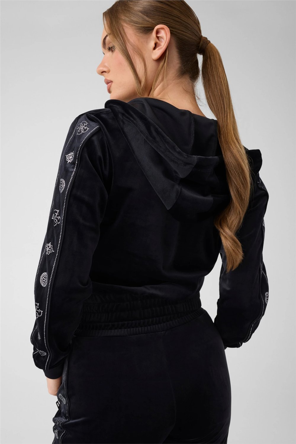 Guess Amalia Kadın Aktif Fermuarlı Sweatshirt Siyah