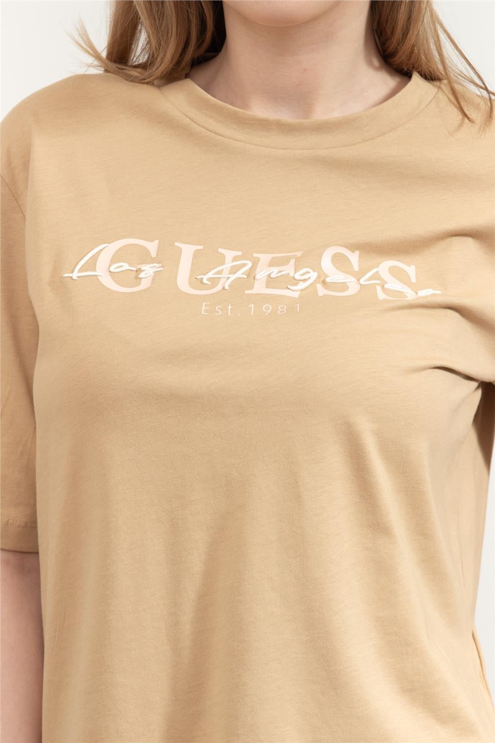Guess Carmen Kadın Aktif Boxy Fit T-Shirt