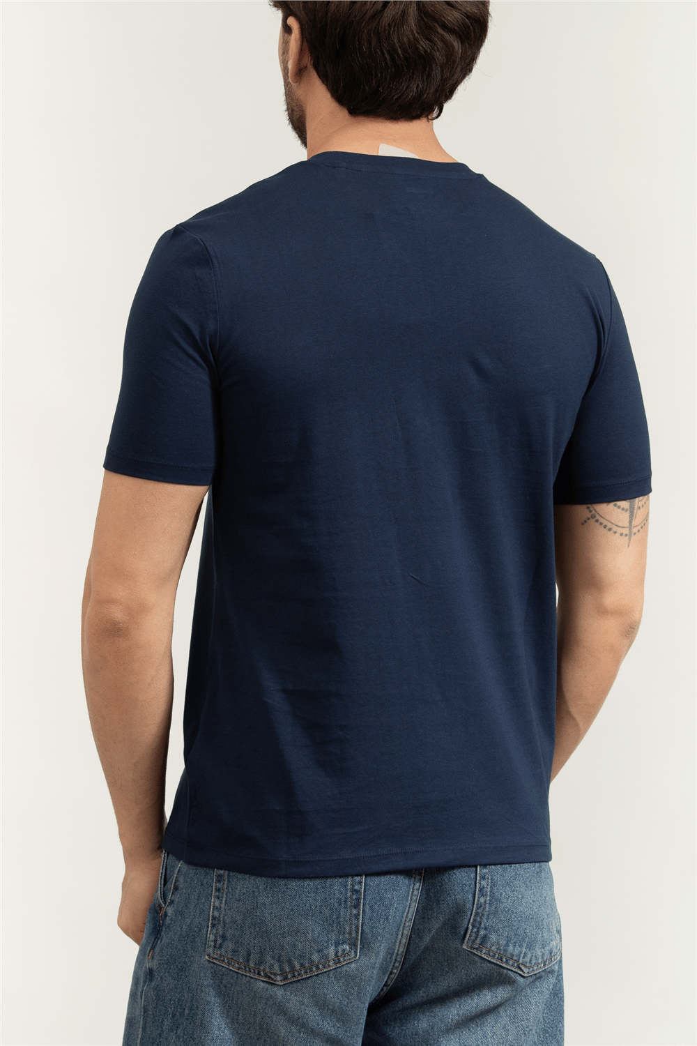 Guess Daven Erkek Aktif Regular Fit Bisiklet Yaka T-Shirt