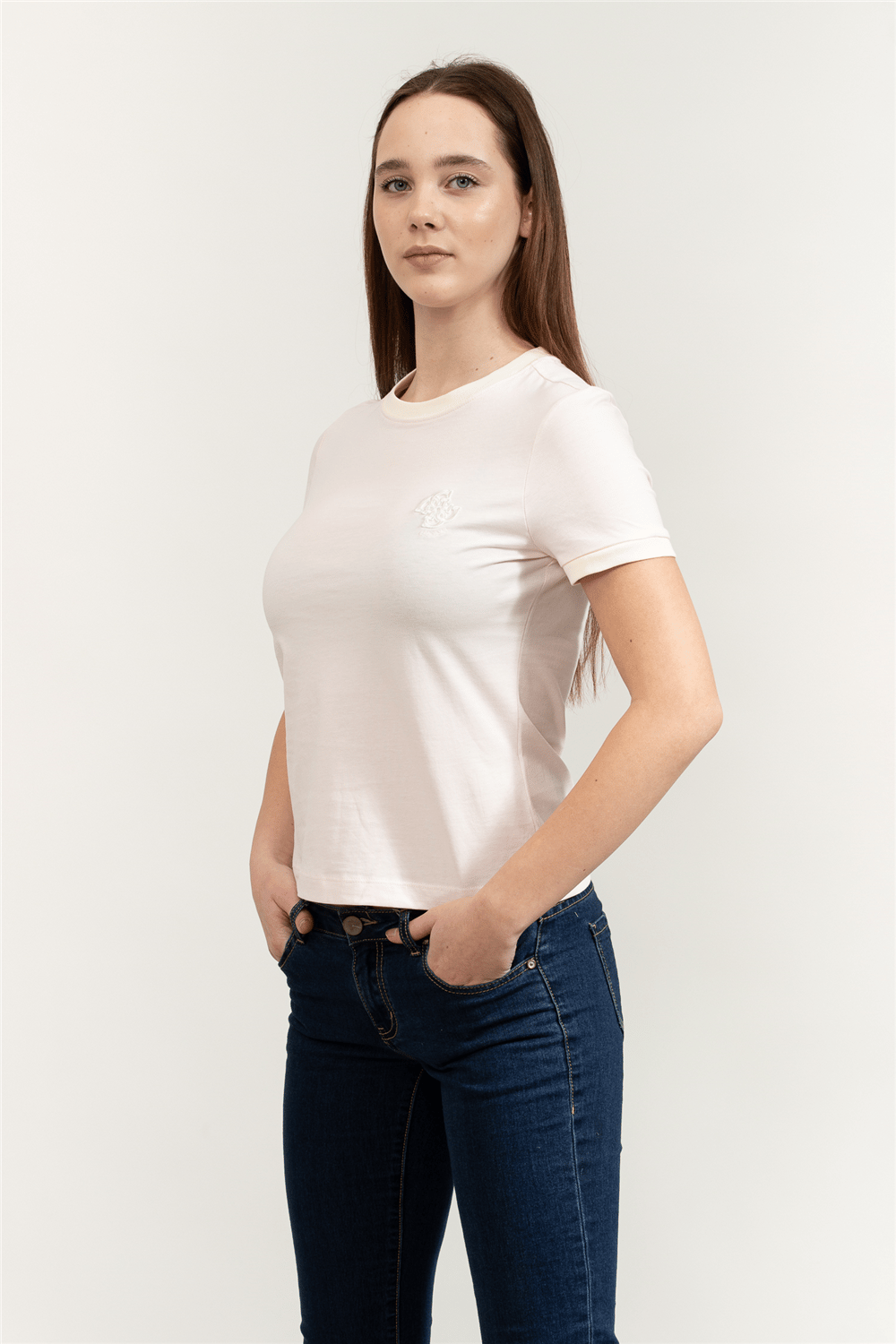 Guess Greta Kadın Aktif Slim Fit Bisiklet Yaka T-Shirt