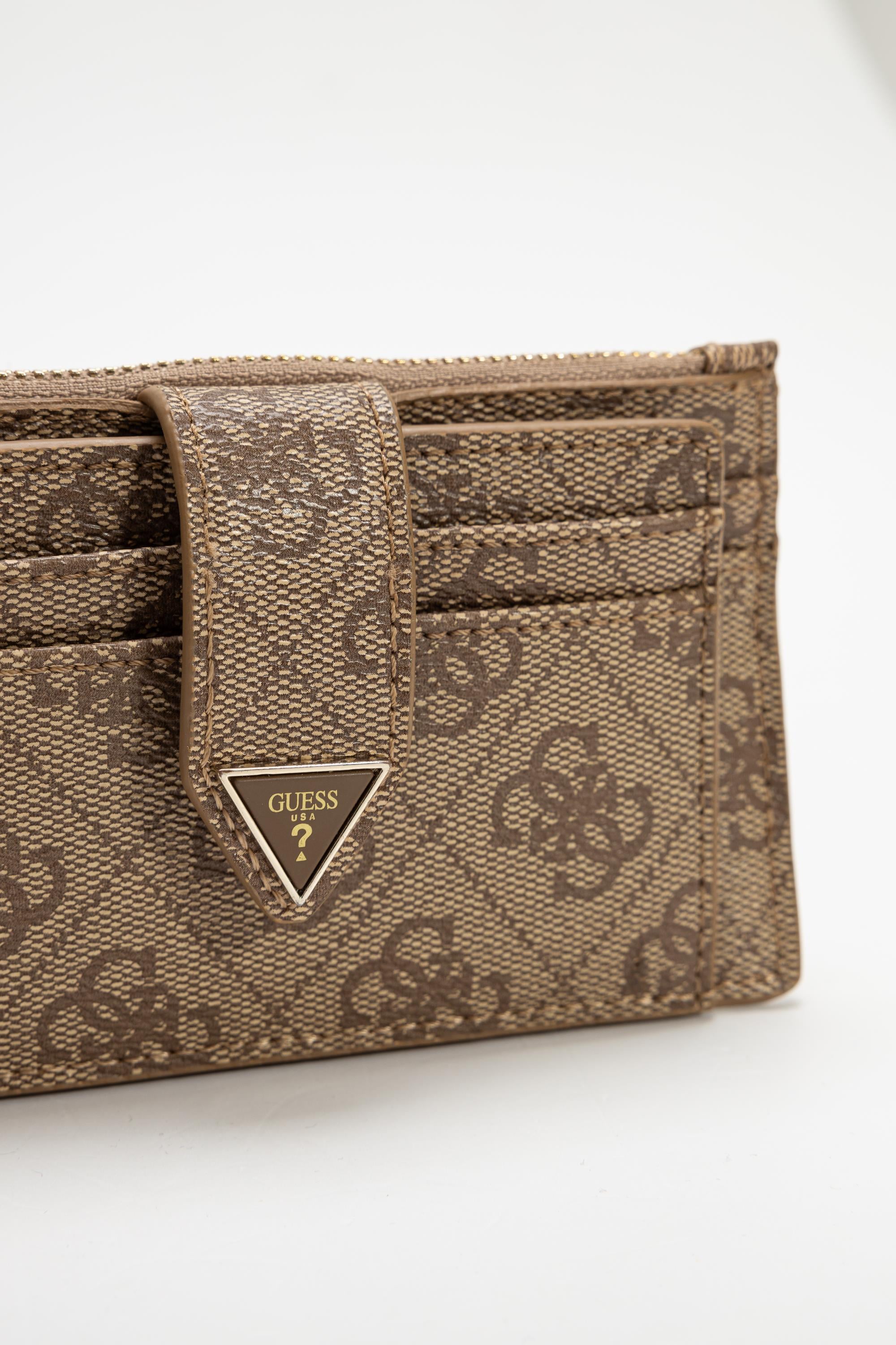 guess-kadin-cuzdan-1-69ef.jpg