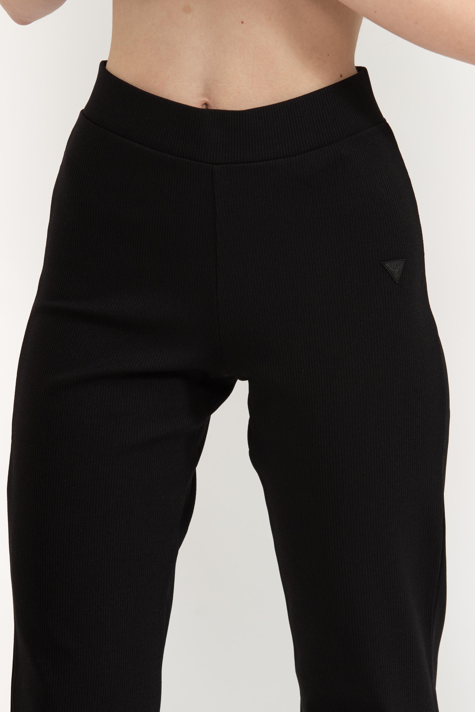 guess-kadin-esofman-alti-39600c.jpg