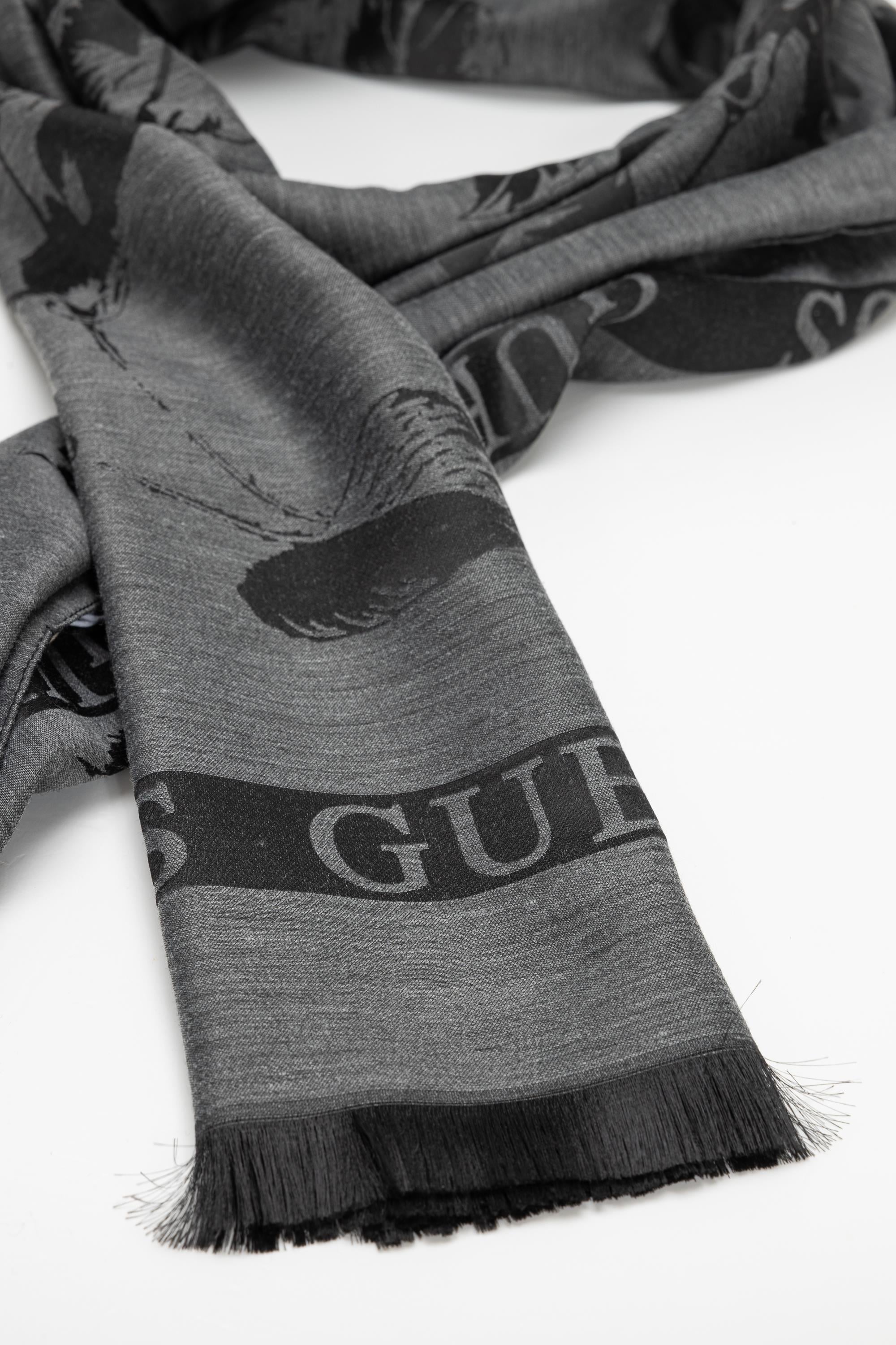 guess-kadin-sal-53ae7b.jpg