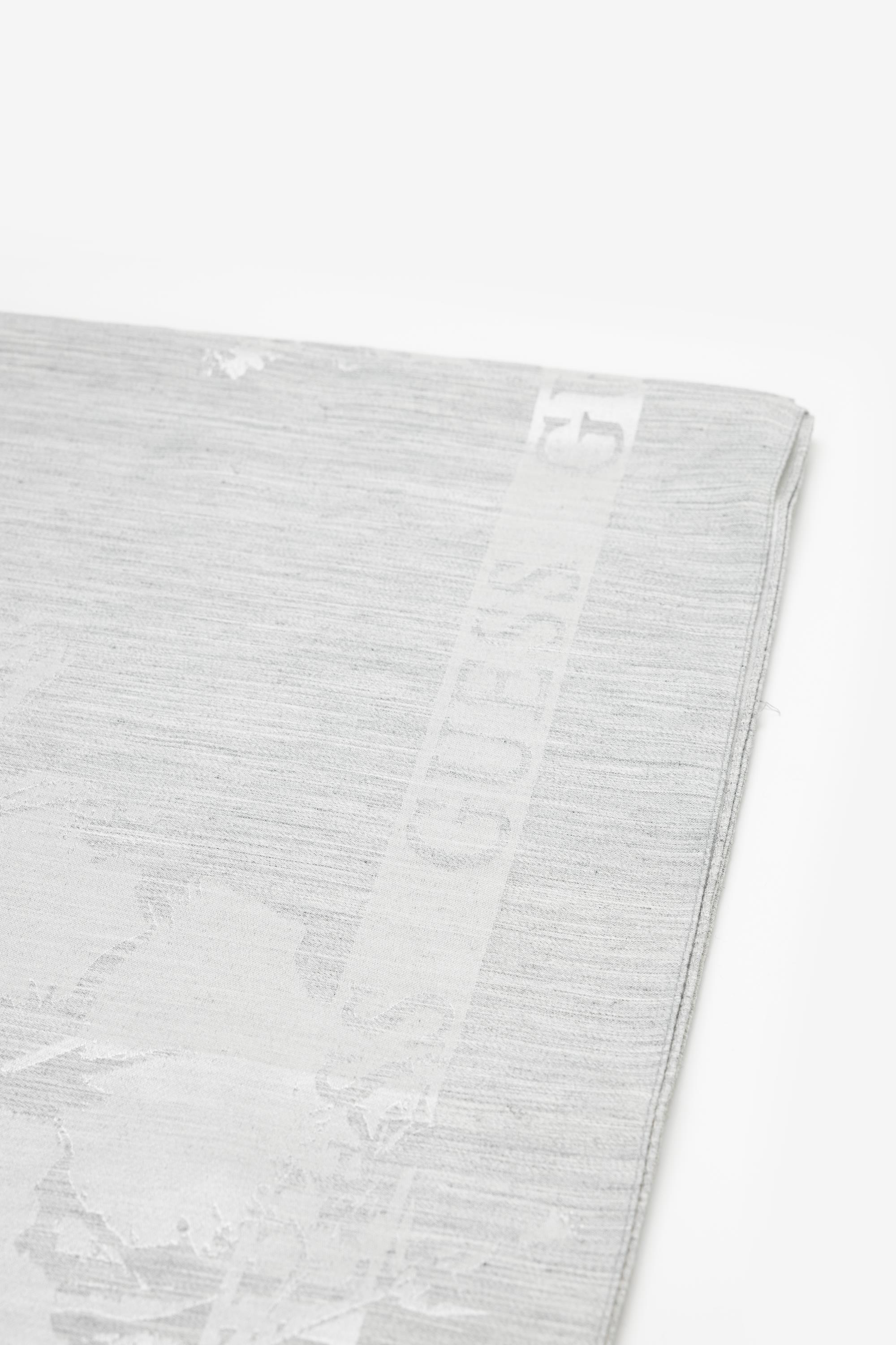 guess-kadin-sal-64be8f.jpg