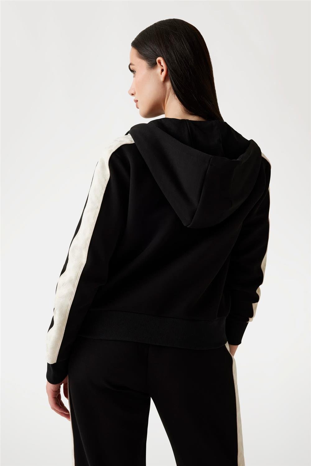 Guess Maryella Kadın Aktif Fermuarlı Sweatshirt