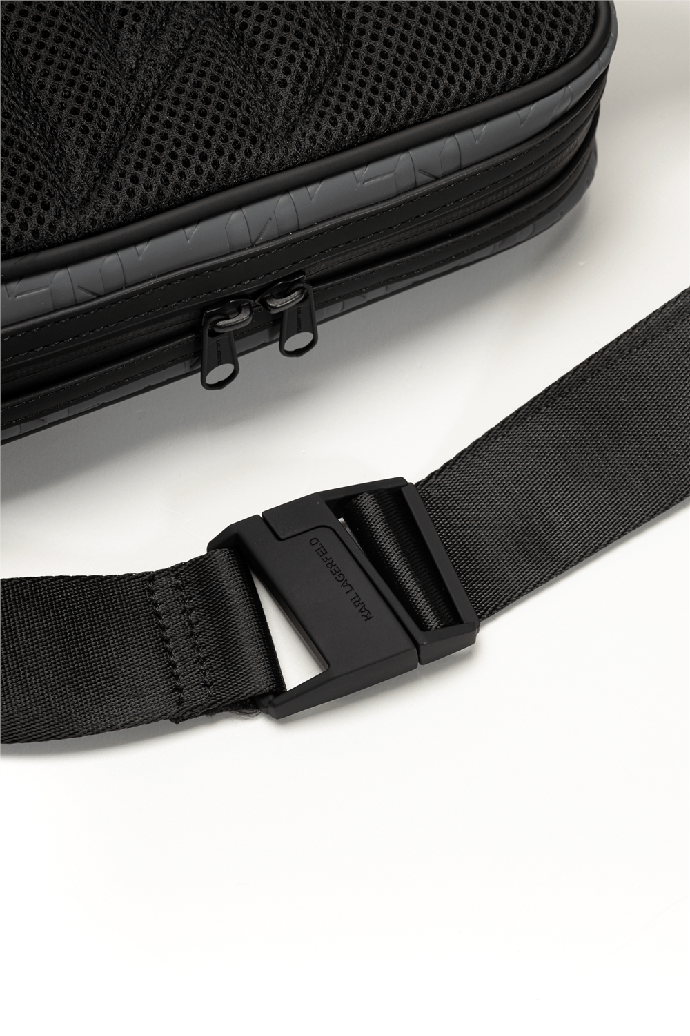 Karl Lagerfeld K/Monogram Weatherproof Erkek Reporter Çanta