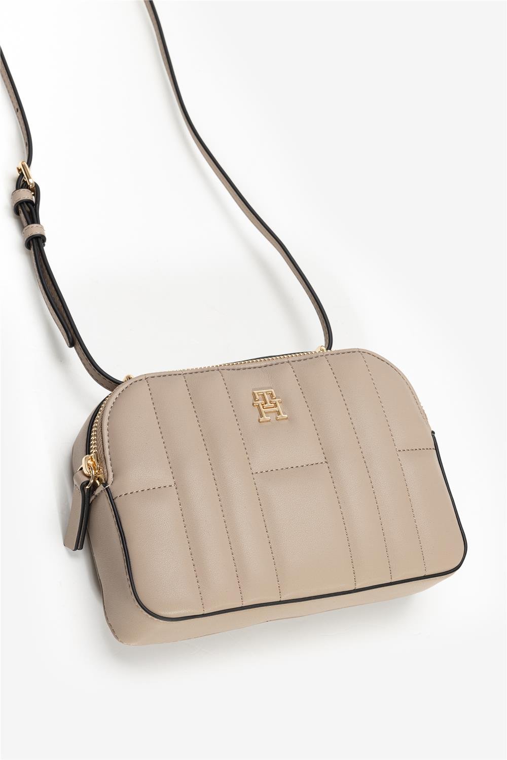 Tommy Hilfiger Kadın Mini Omuz Çantası