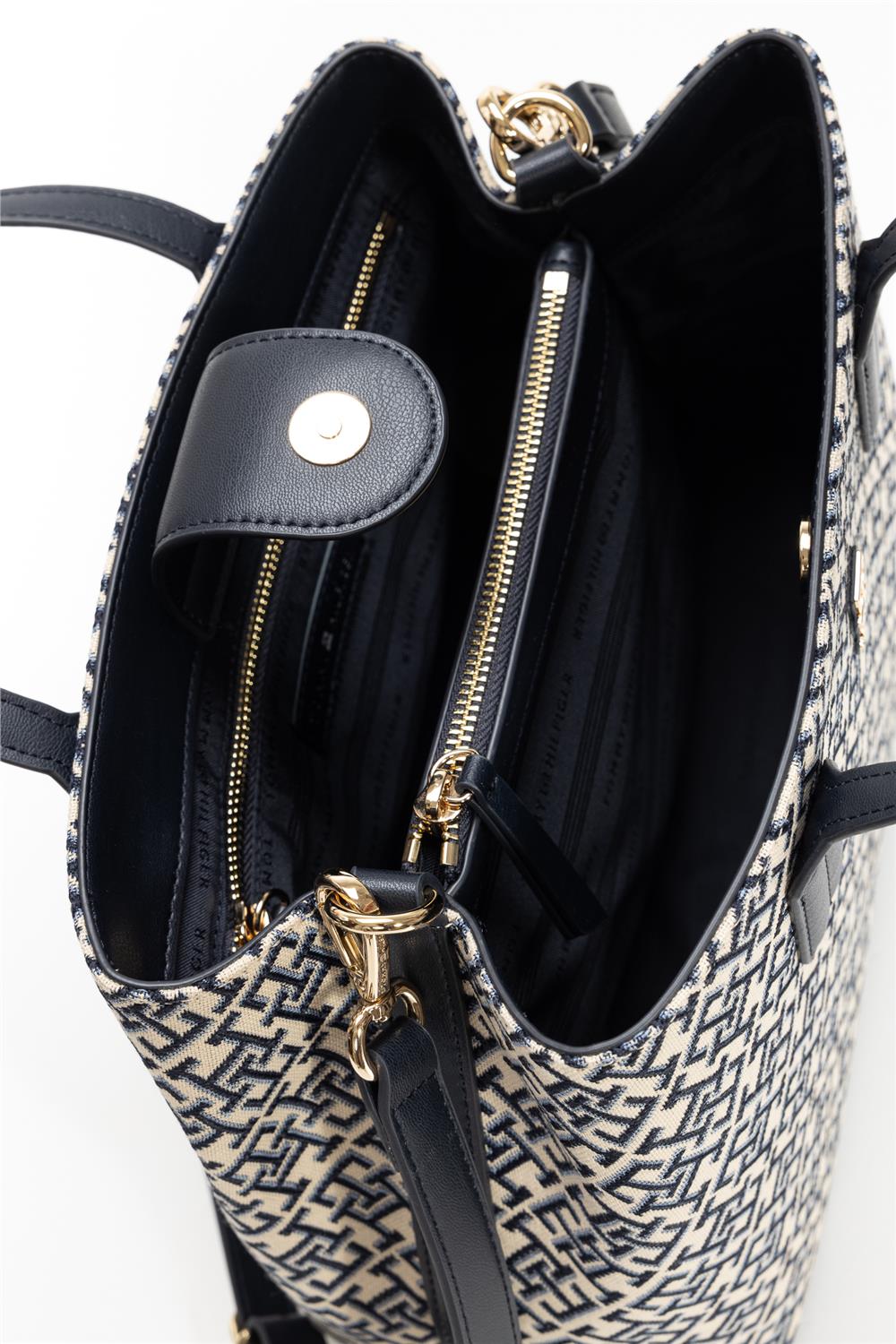 Tommy Hilfiger Kadın Omuz Çantası