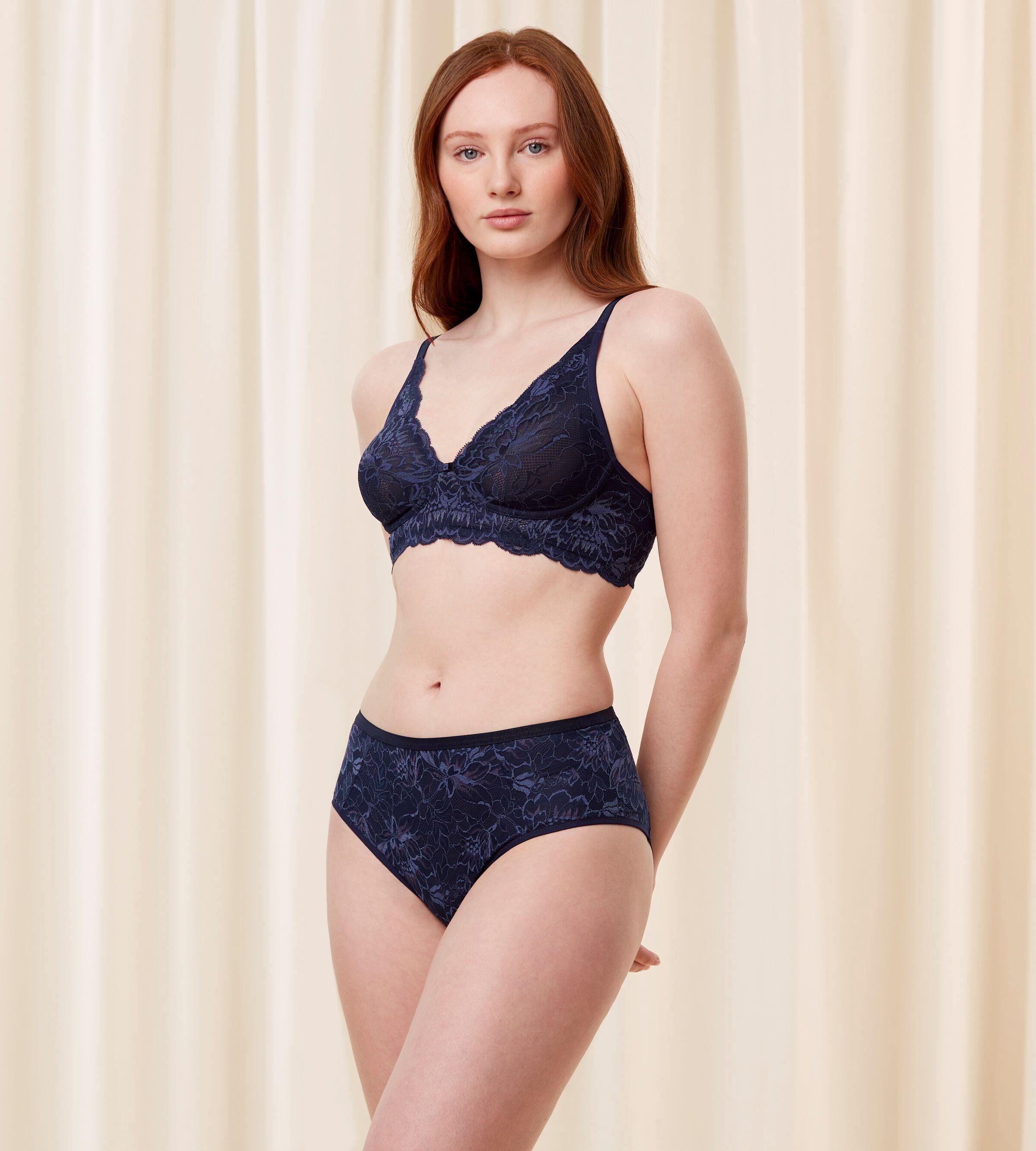 triumph-amourette-charm-t-n03-sutyen-67-431.jpg