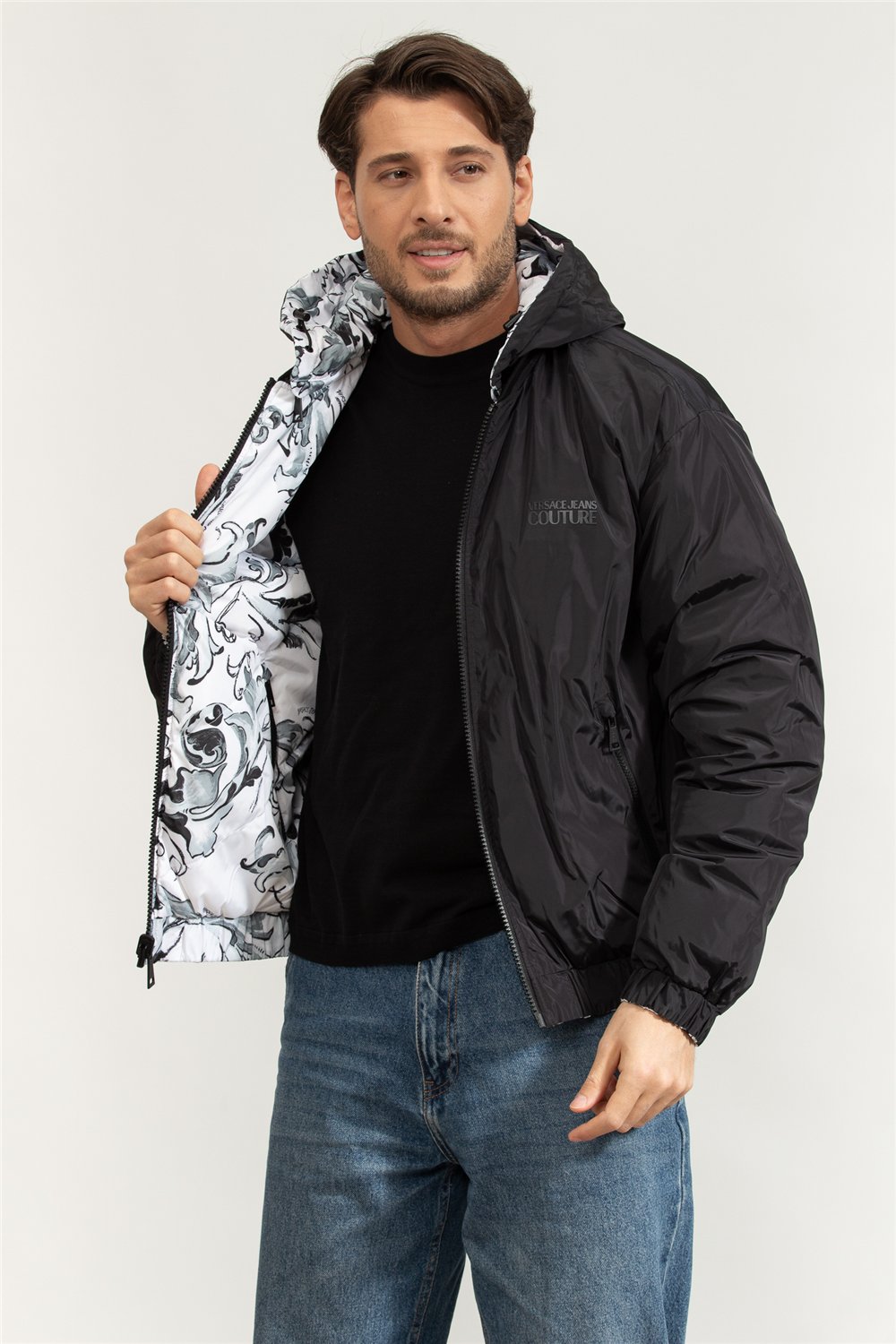 Versace Jeans Couture 50D Printed Porcelain Baroque Erkek Şişme Mont